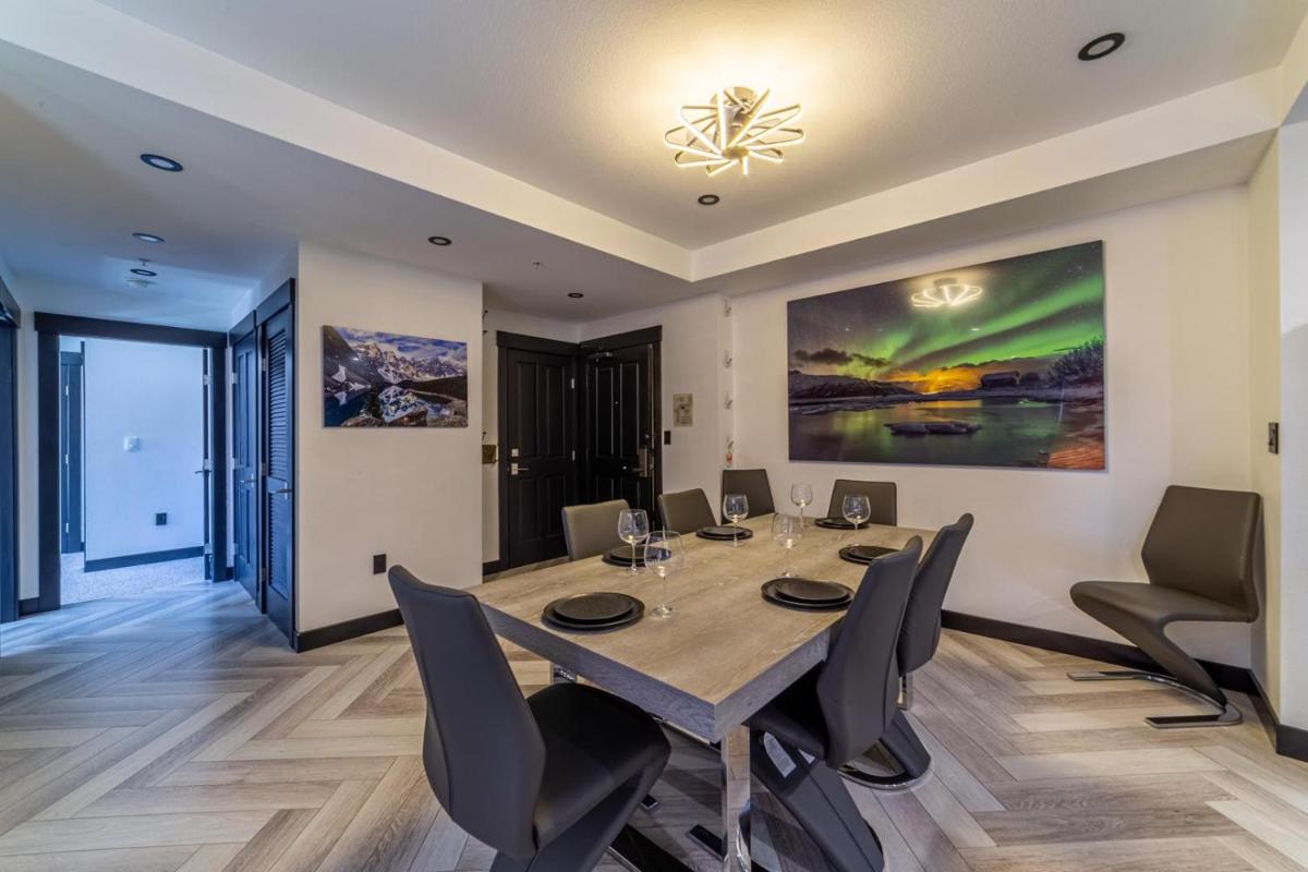 #544- Luxury Village 3BR - Spa, Pool, & Walk to Gondola view 5