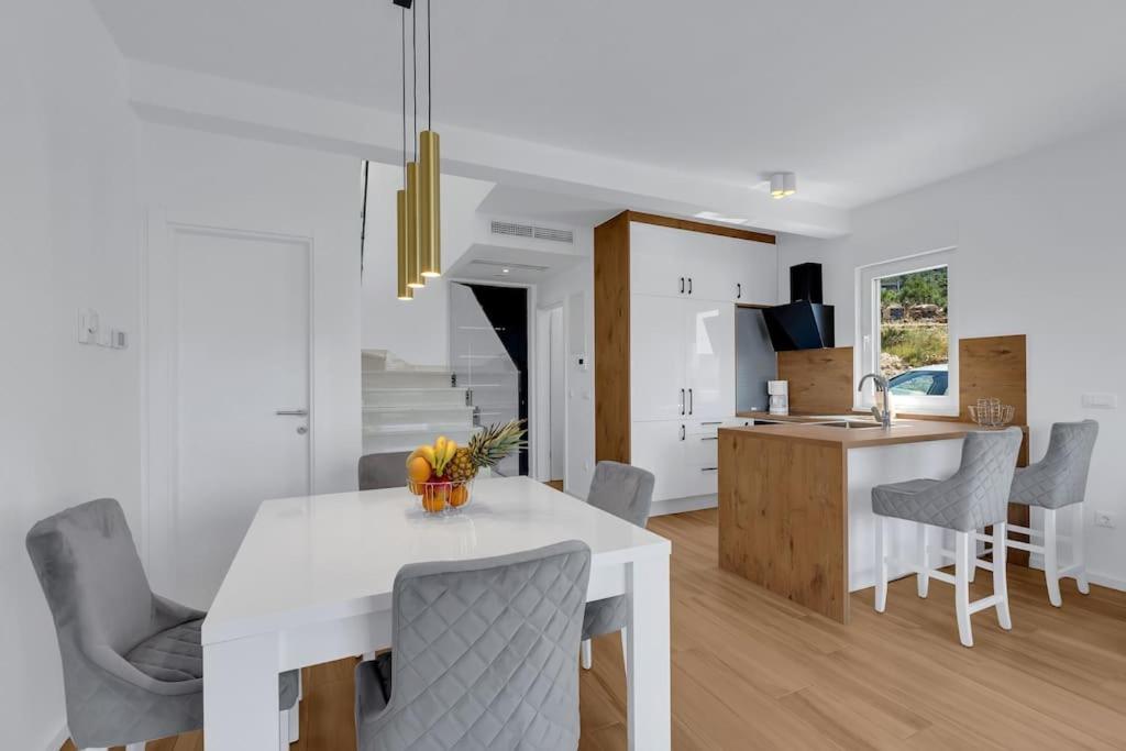 Villa VIP with pool