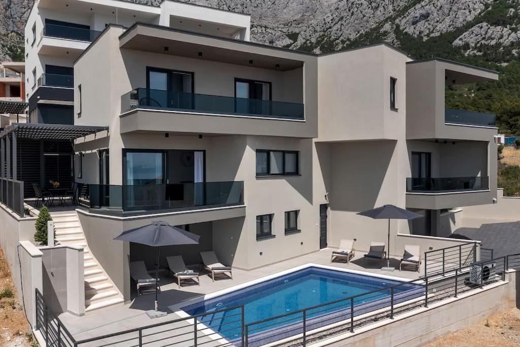 Villa VIP with pool