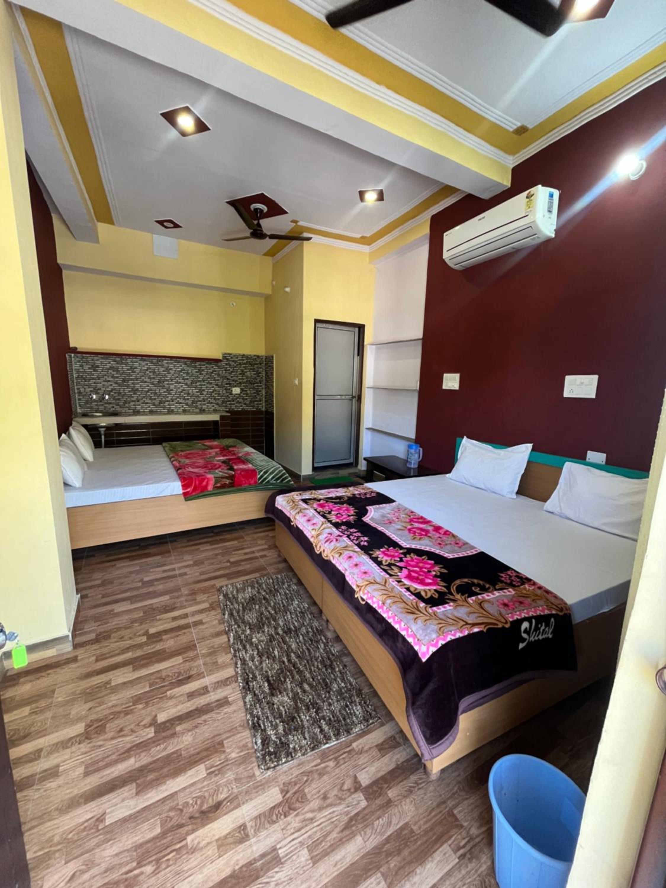 GIRISH ALAY HOME STAY view 3