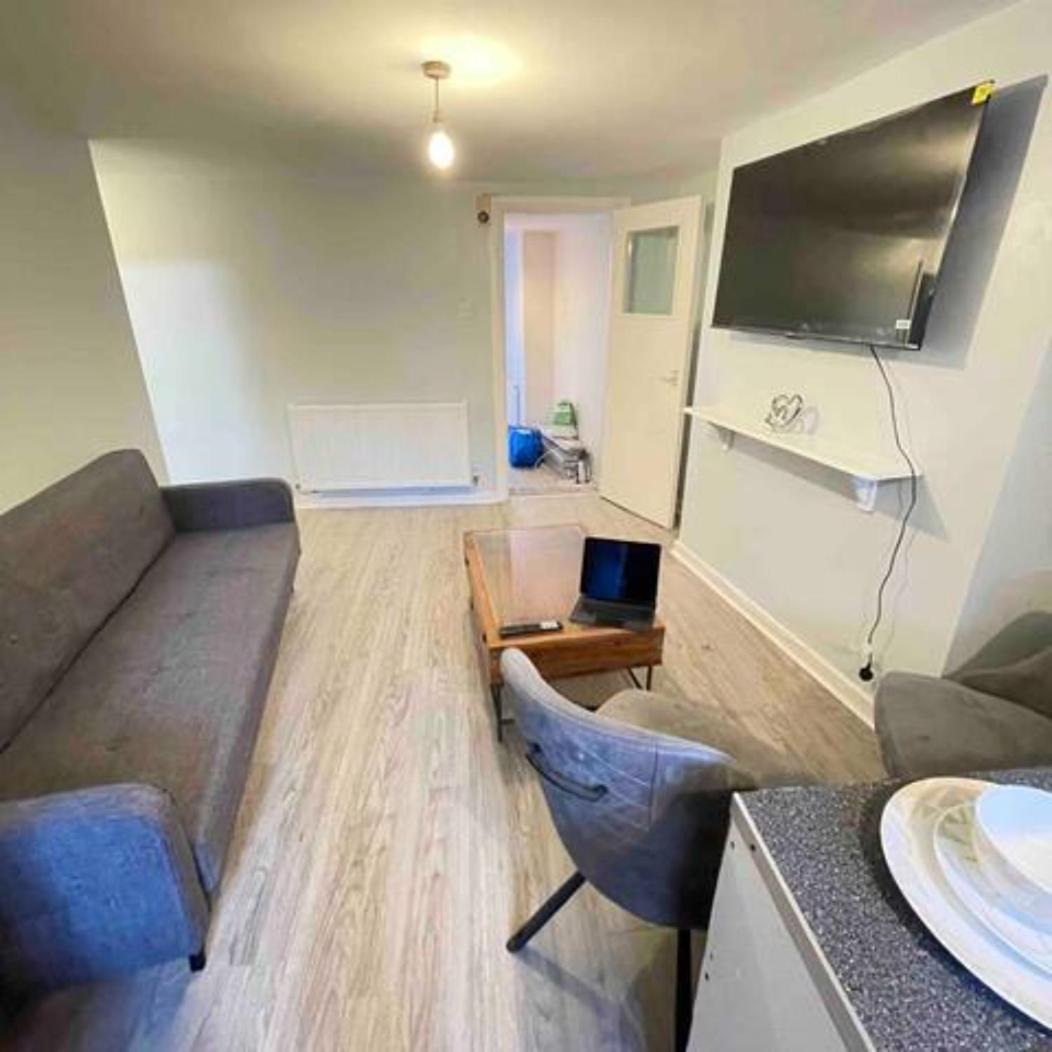 London Apartment - Near Kings Cross St Pancreas!