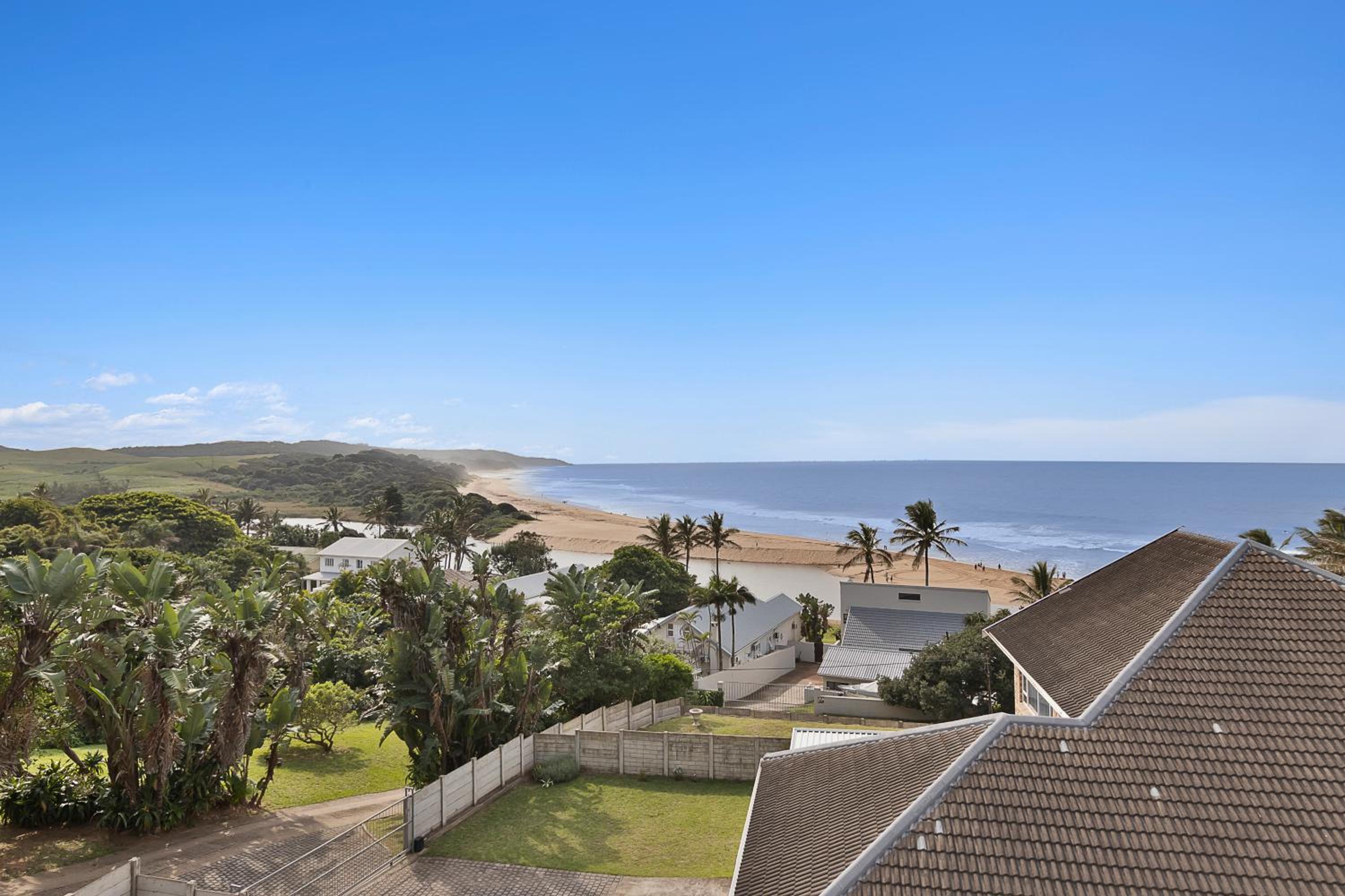 THE ARK in Zinkwazi Beach view 3