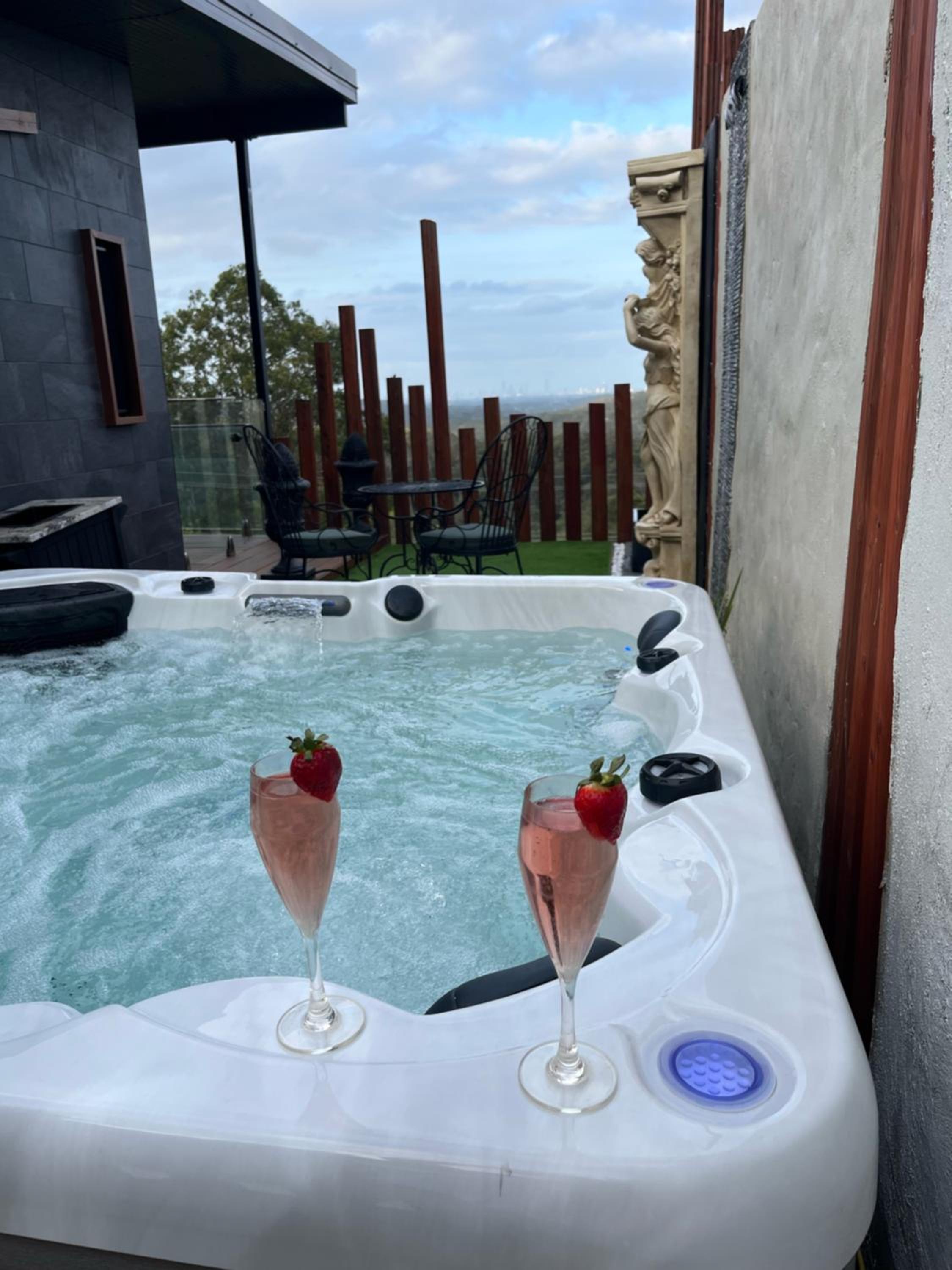 On Eagle Wings Mountain Retreat & Spa