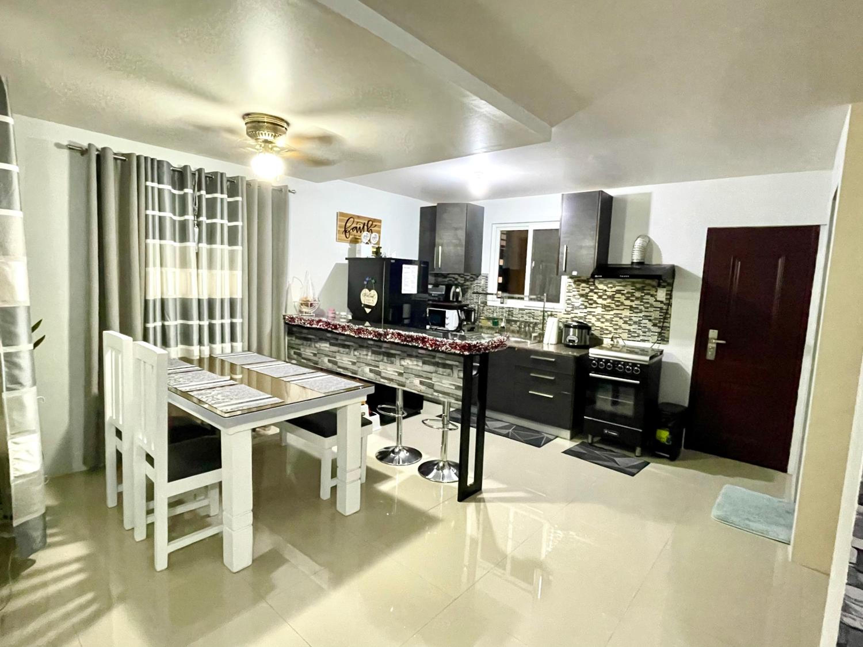 Mago Nouveau Residence 3bdrm-3bath Subdivision view 4