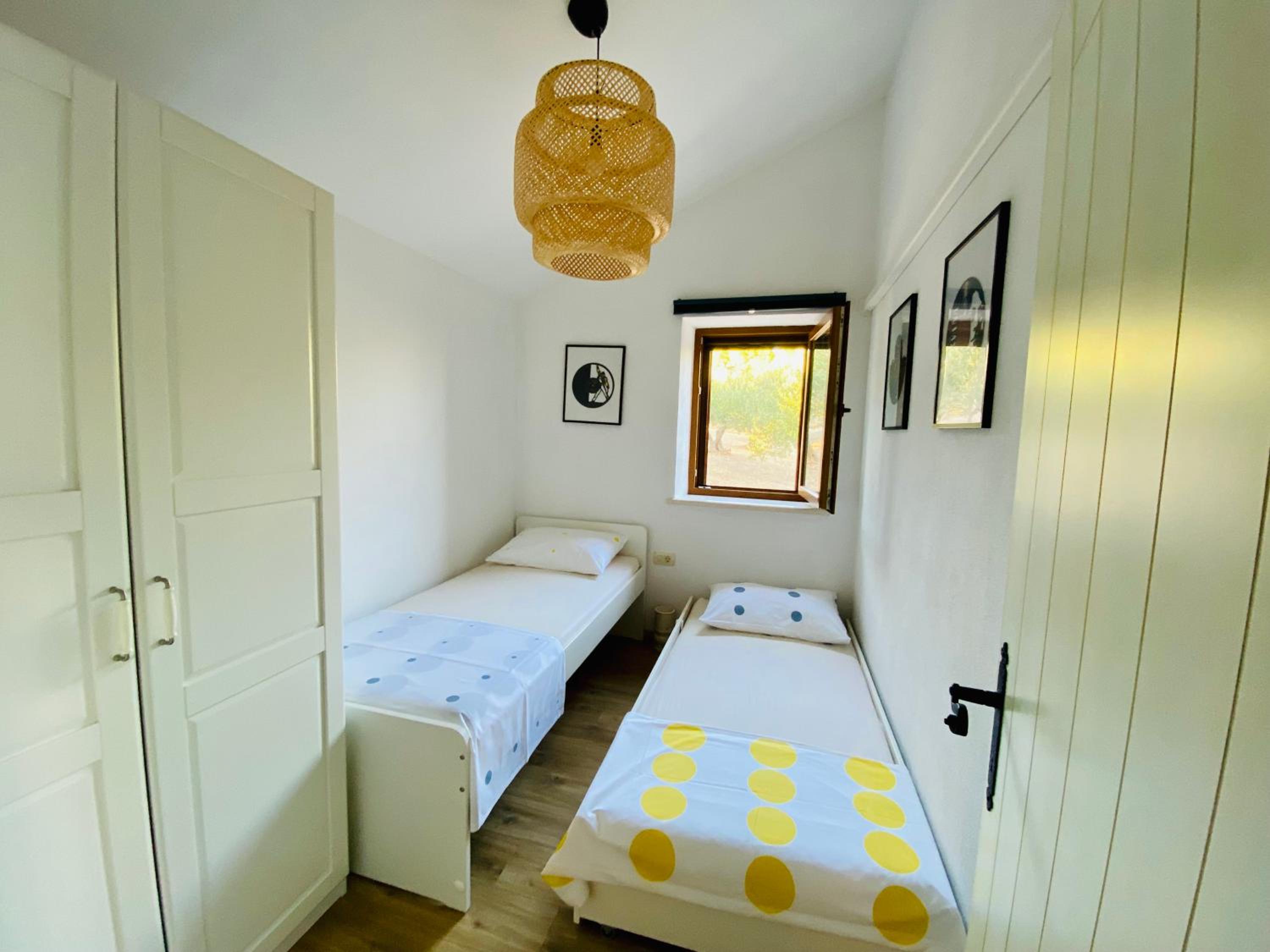 Unique villa in olive field with salted swimming pool-Villa Frida