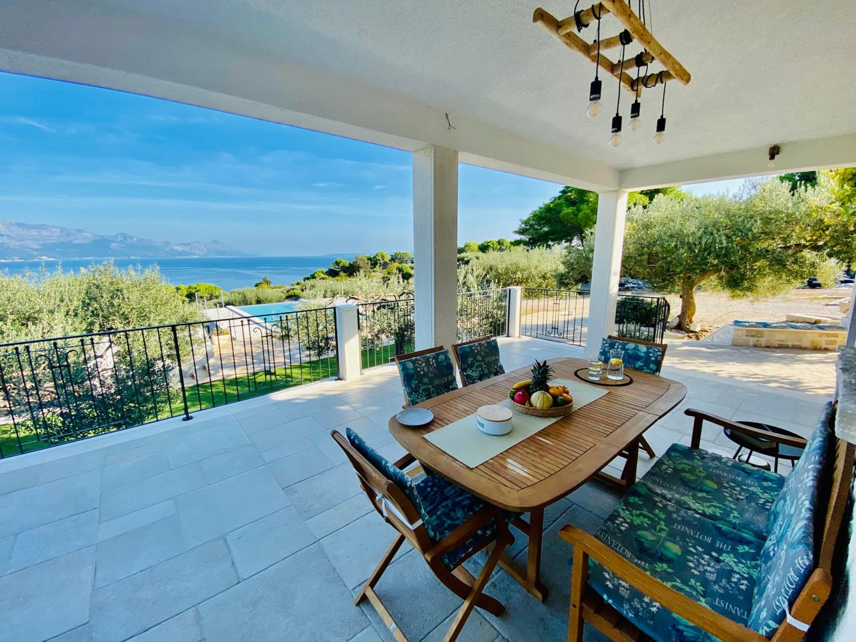 Unique villa in olive field with salted swimming pool-Villa Frida