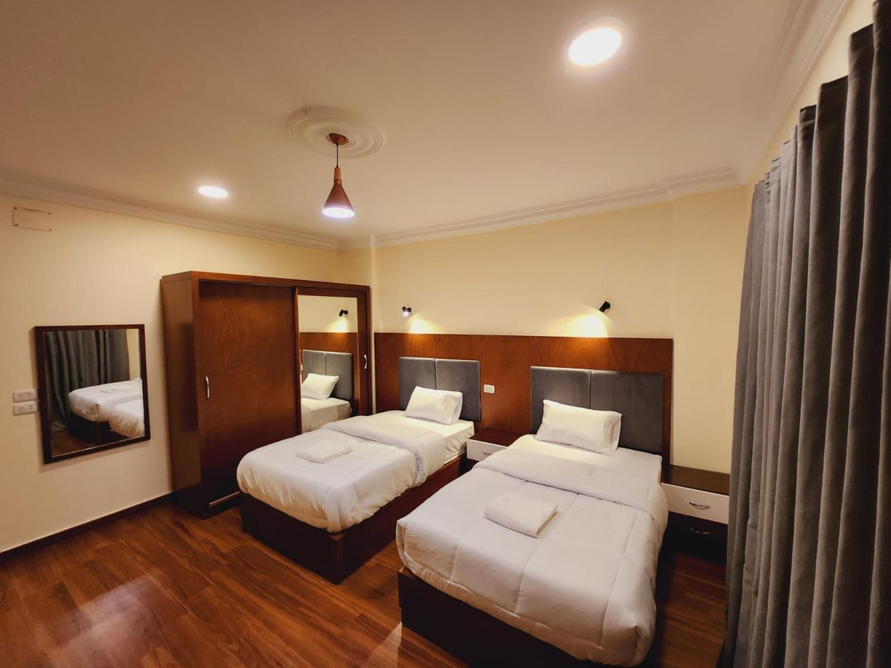Wa set Luxor Apartment