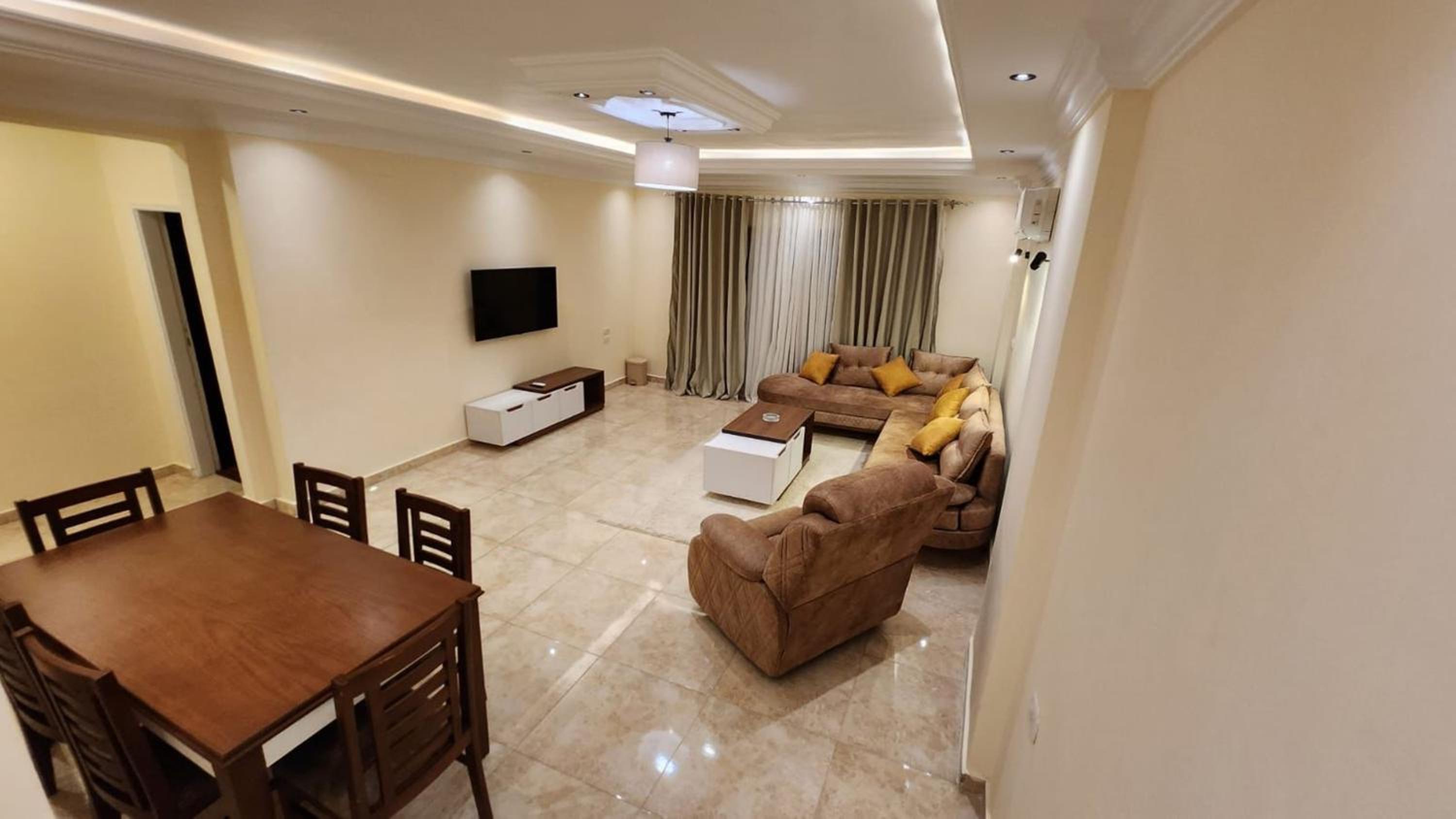 Wa set Luxor Apartment
