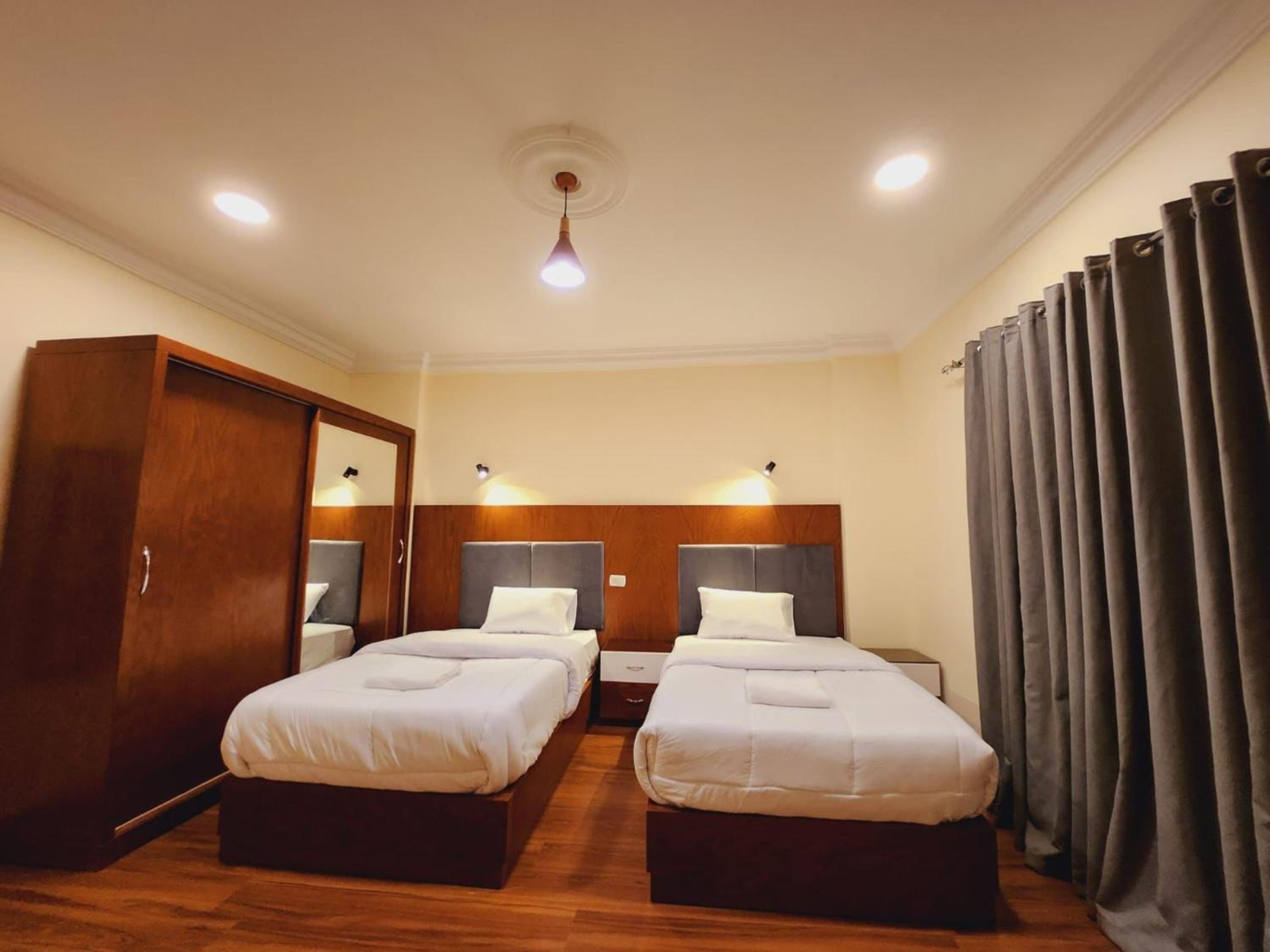 Wa set Luxor Apartment