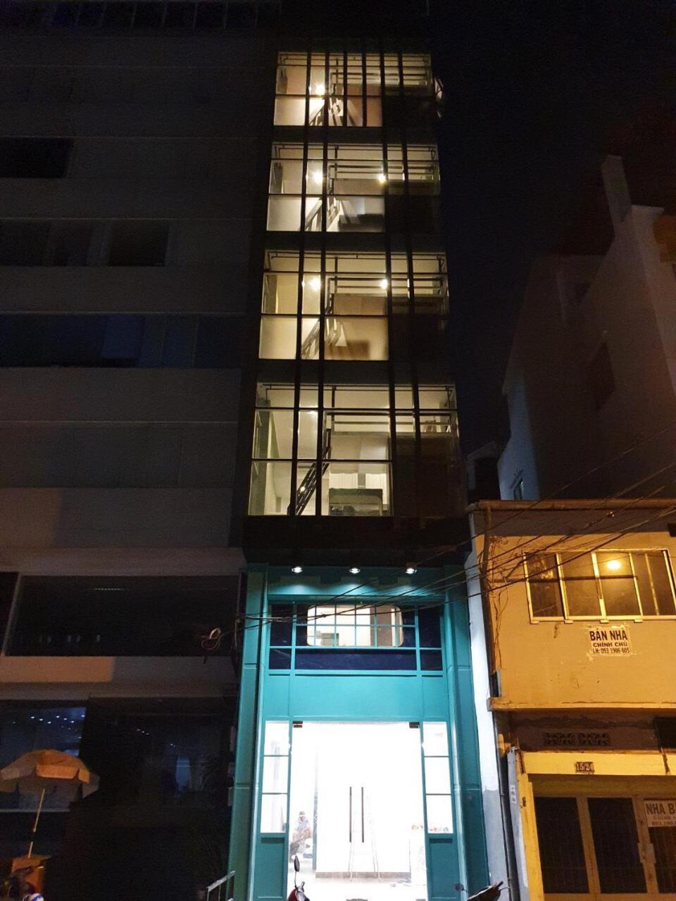 8 minutes walking to Nguyen Hue, Fast Wifi, check-in 24/7