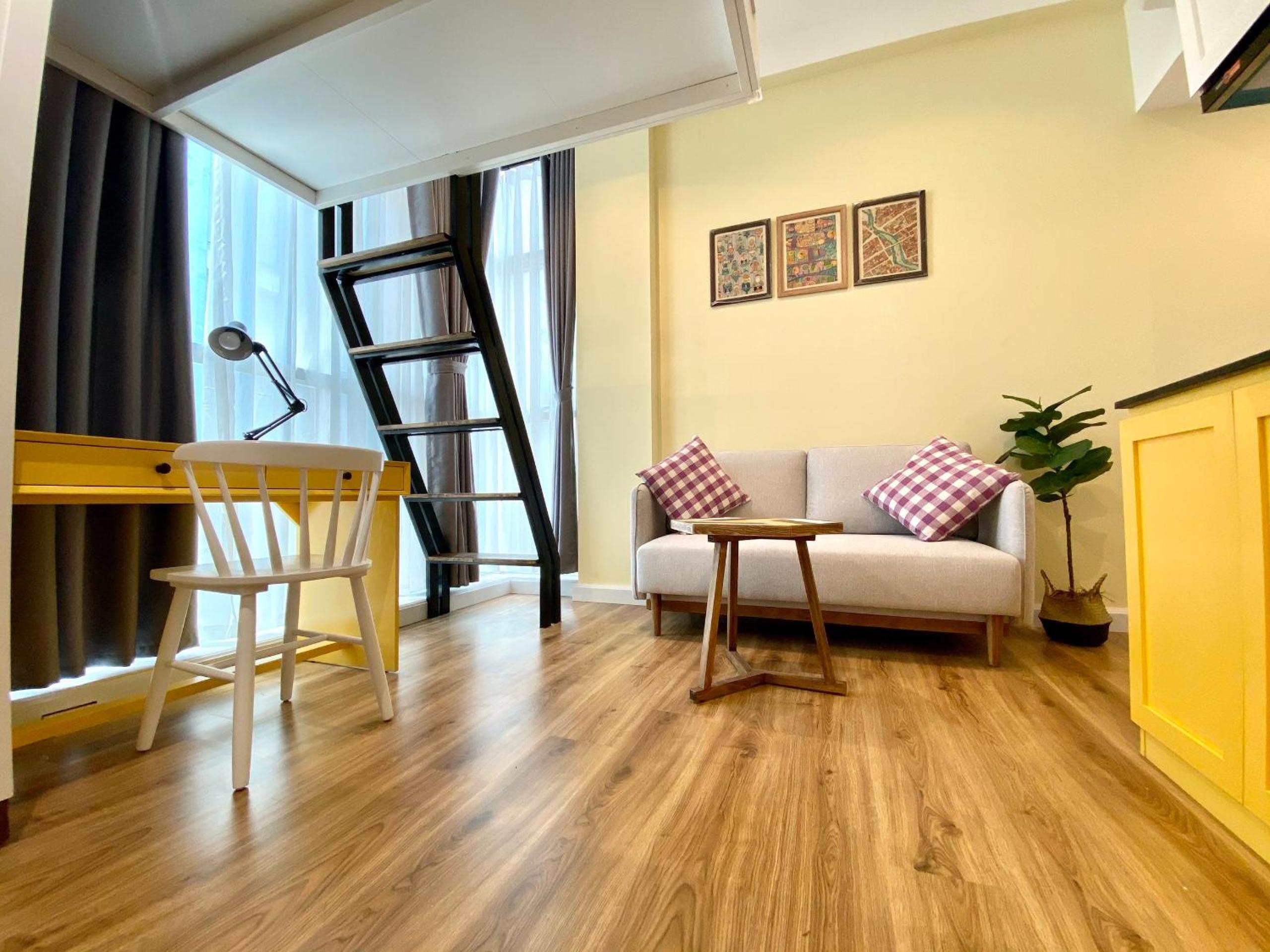 8 minutes walking to Nguyen Hue, Fast Wifi, check-in 24/7