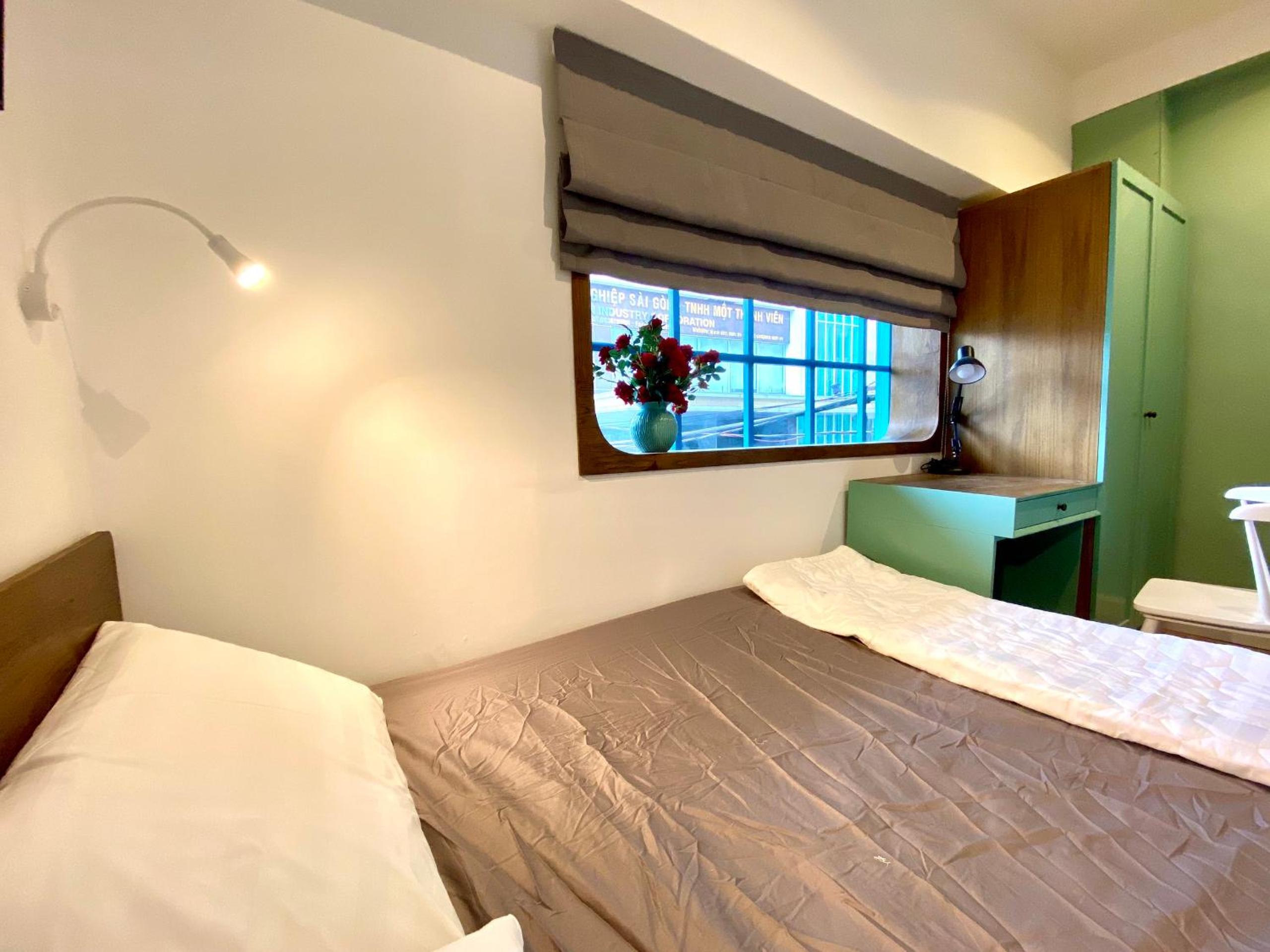 8 minutes walking to Nguyen Hue, Fast Wifi, check-in 24/7