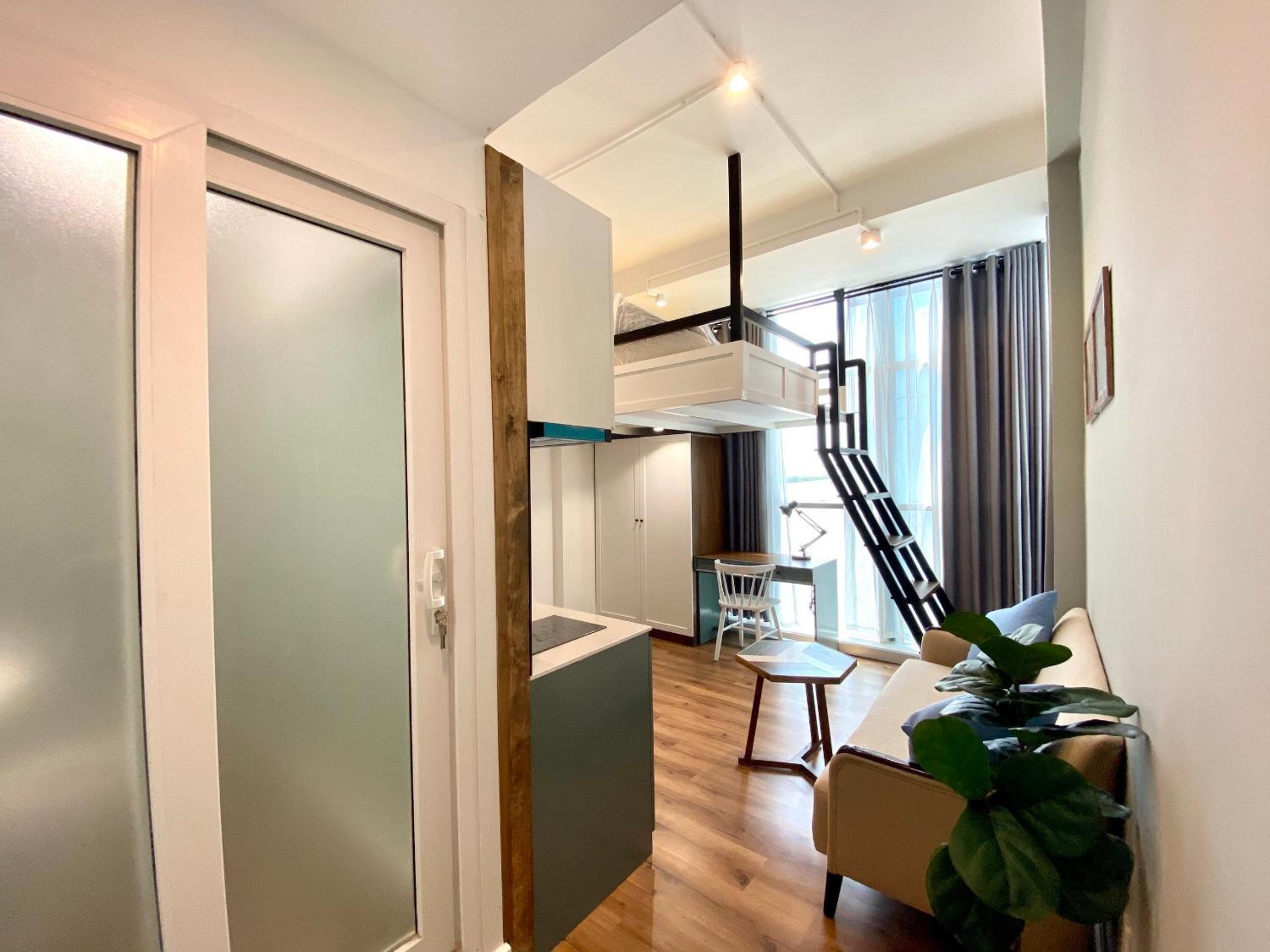 8 minutes walking to Nguyen Hue, Fast Wifi, check-in 24/7