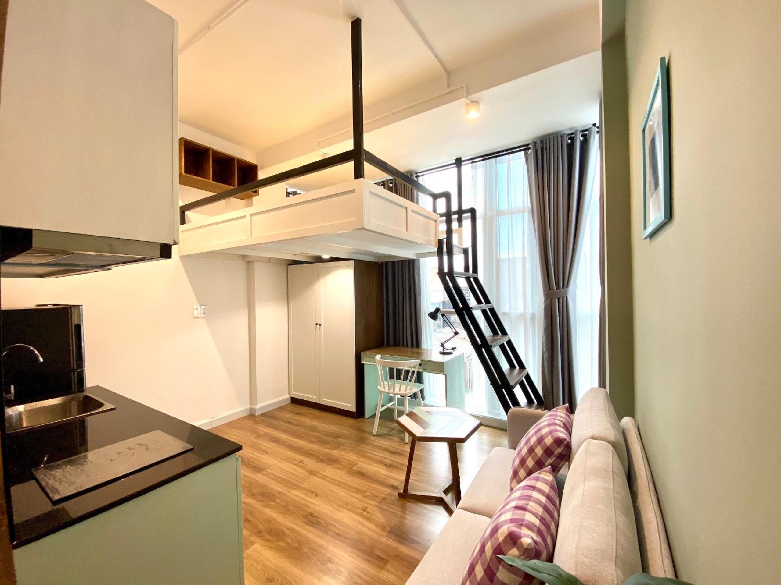 8 minutes walking to Nguyen Hue, Fast Wifi, check-in 24/7