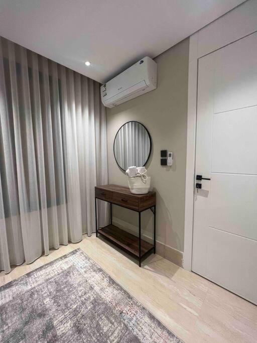 Modern 3 Bedroom Flat