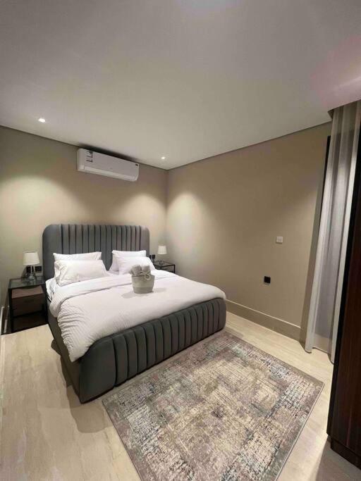 Modern 3 Bedroom Flat