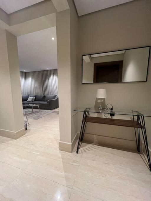 Modern 3 Bedroom Flat