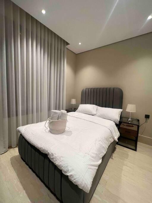 Modern 3 Bedroom Flat