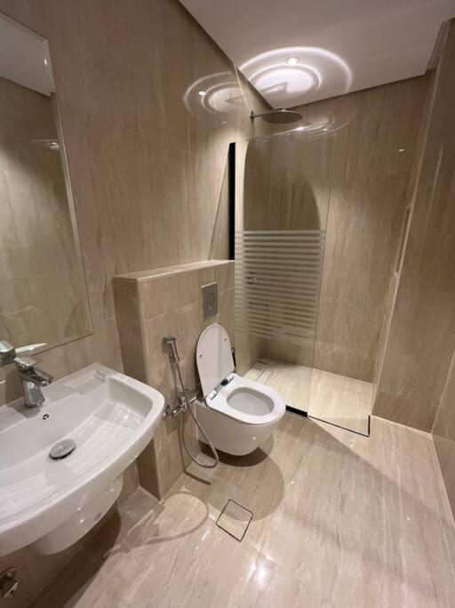 Modern 3 Bedroom Flat