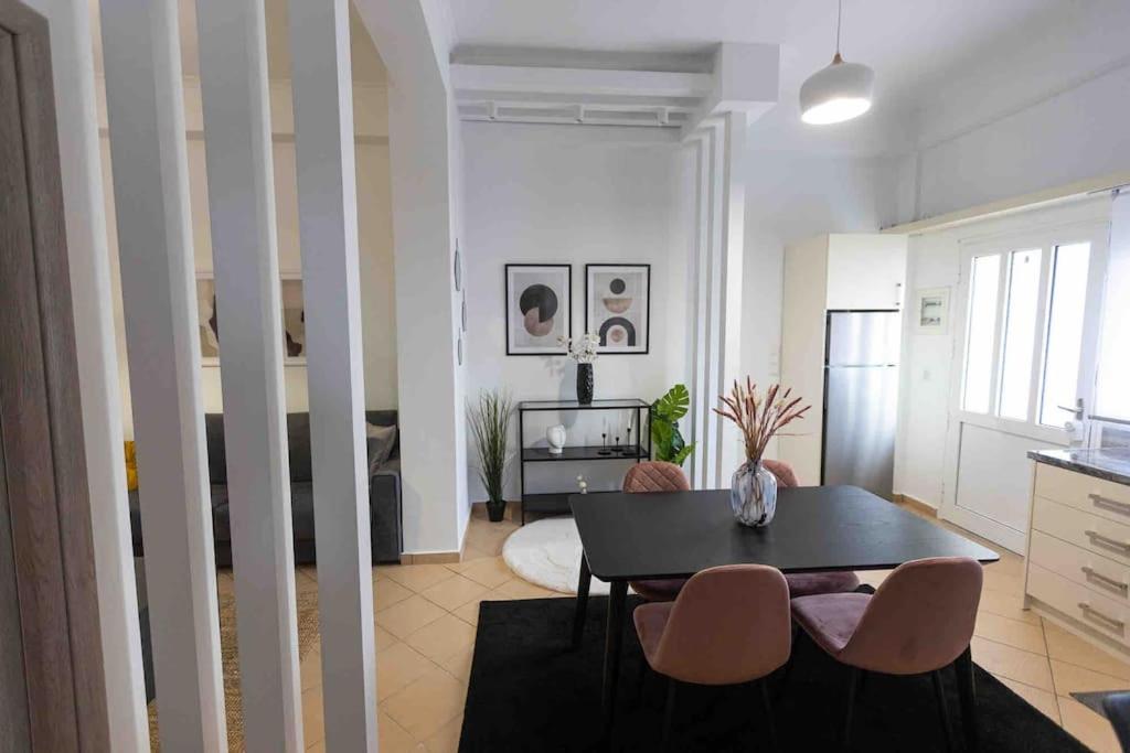 Feel Meteora 1BD luxury apt view 4