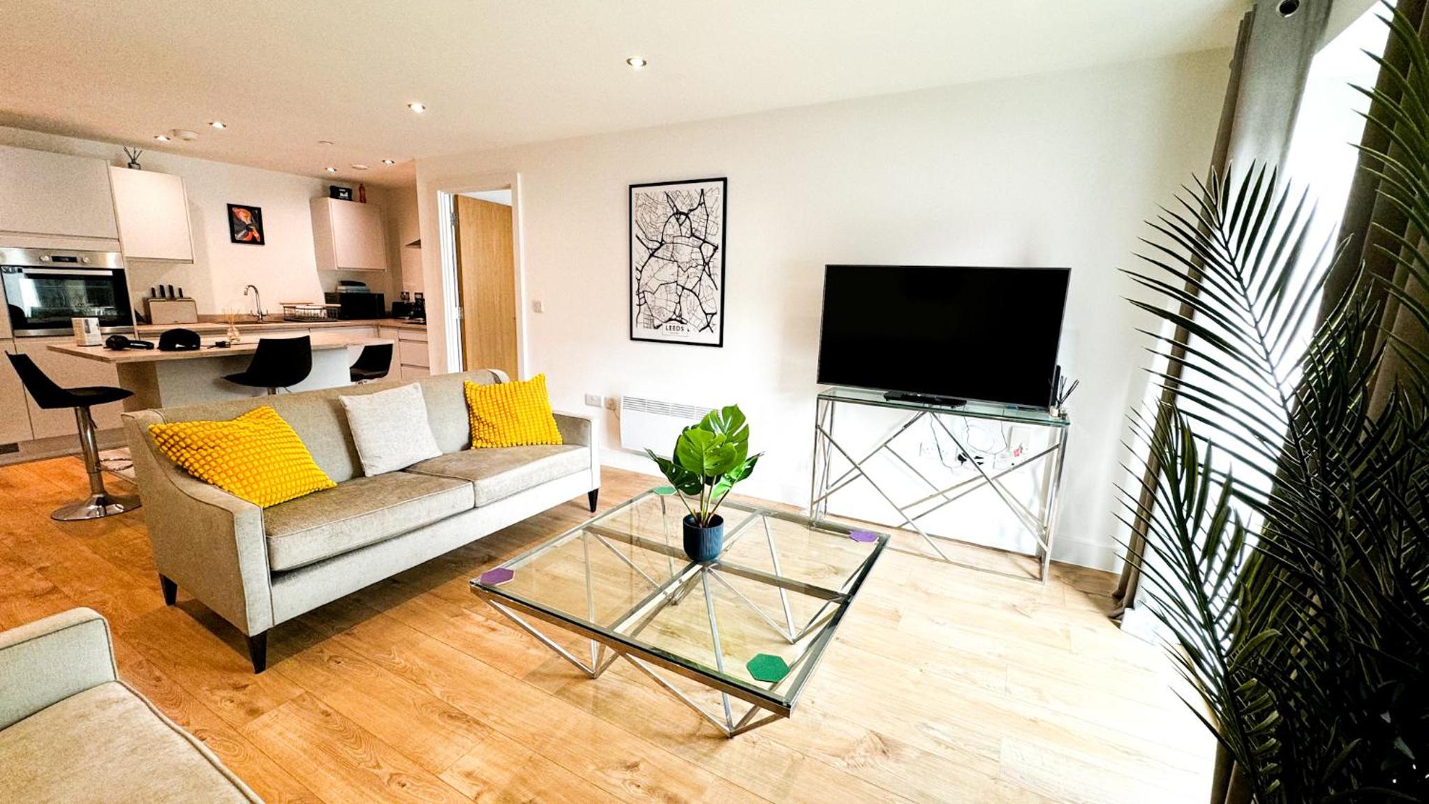 Cozy & Elegant 2-Bedroom in Leeds City Centre view 4