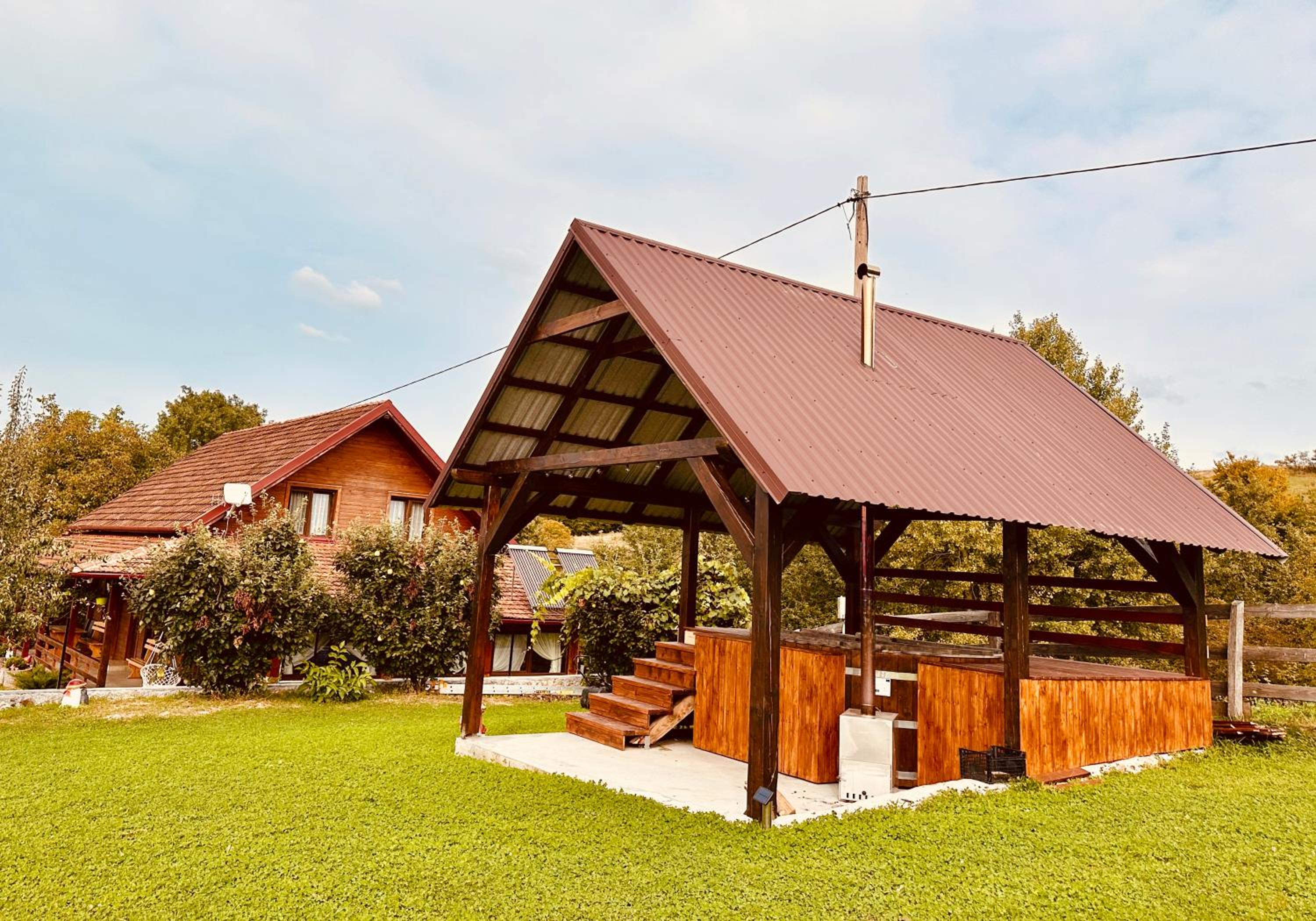 Cabana Runcuri Roșia, Bihor view 3