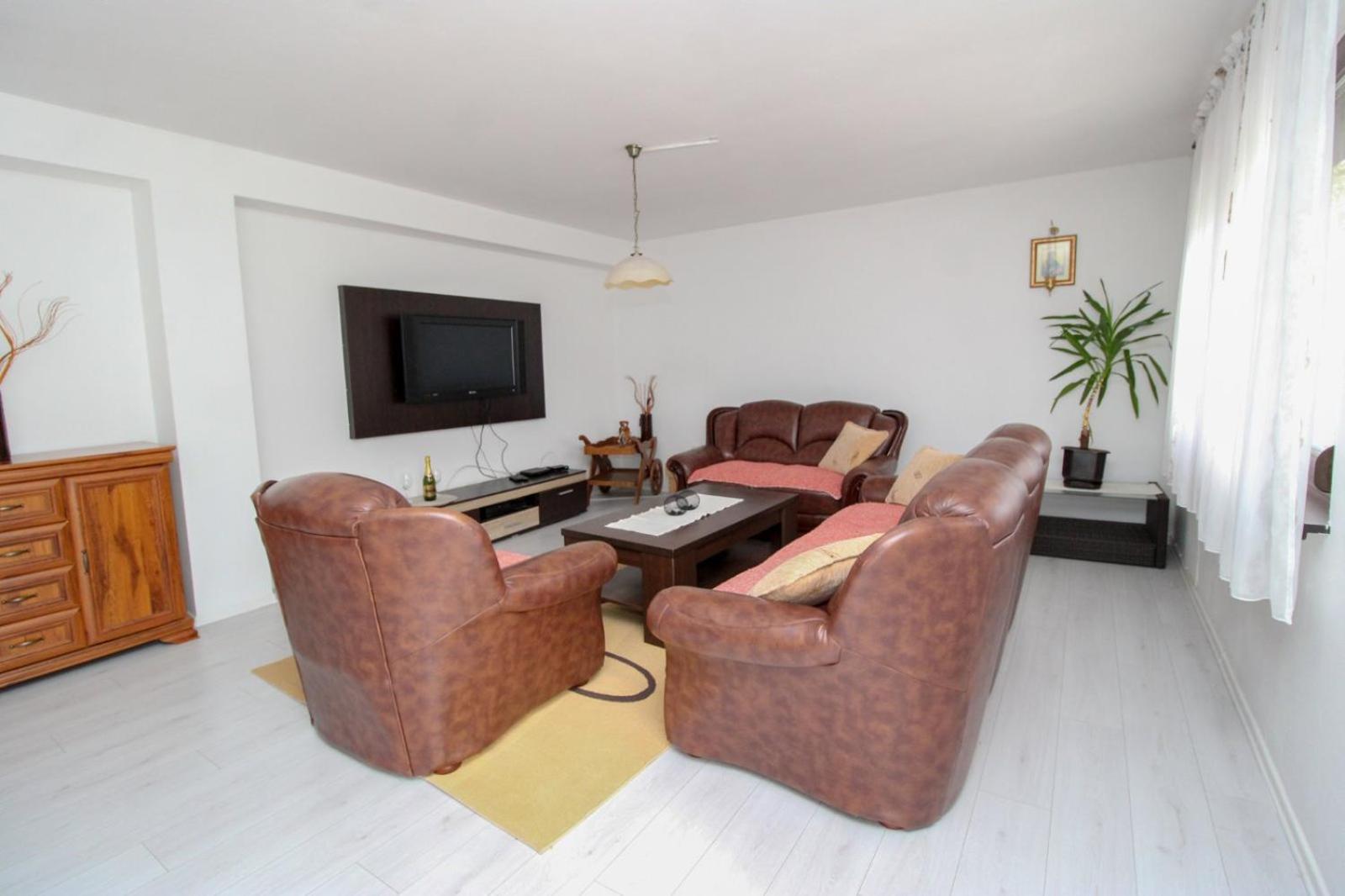 Apartman Elez view 2