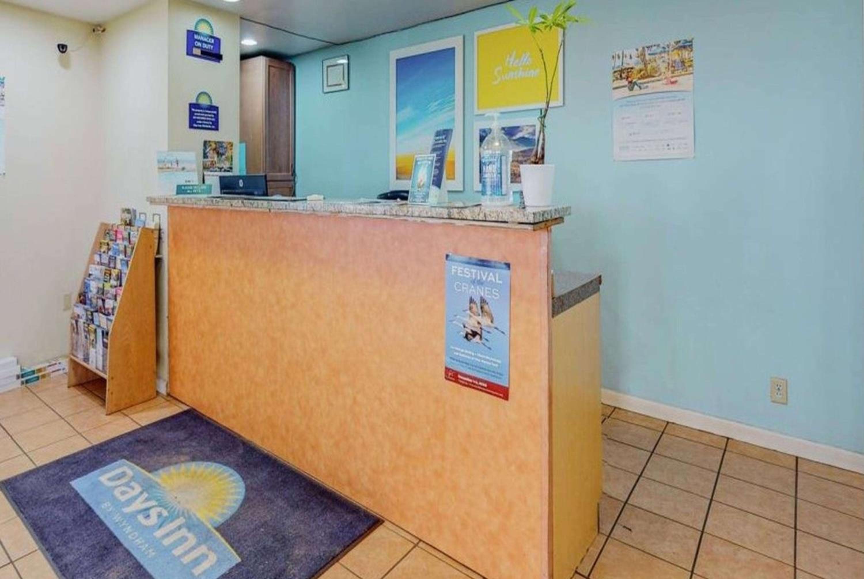 Days Inn by Wyndham Socorro view 4