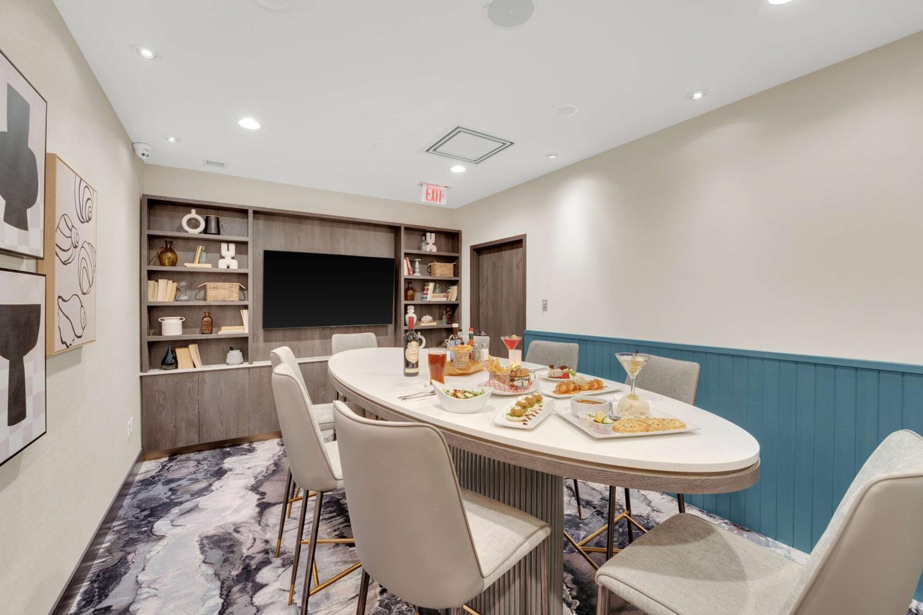 Hilton Garden Inn Toronto/Brampton - Property Image 11
