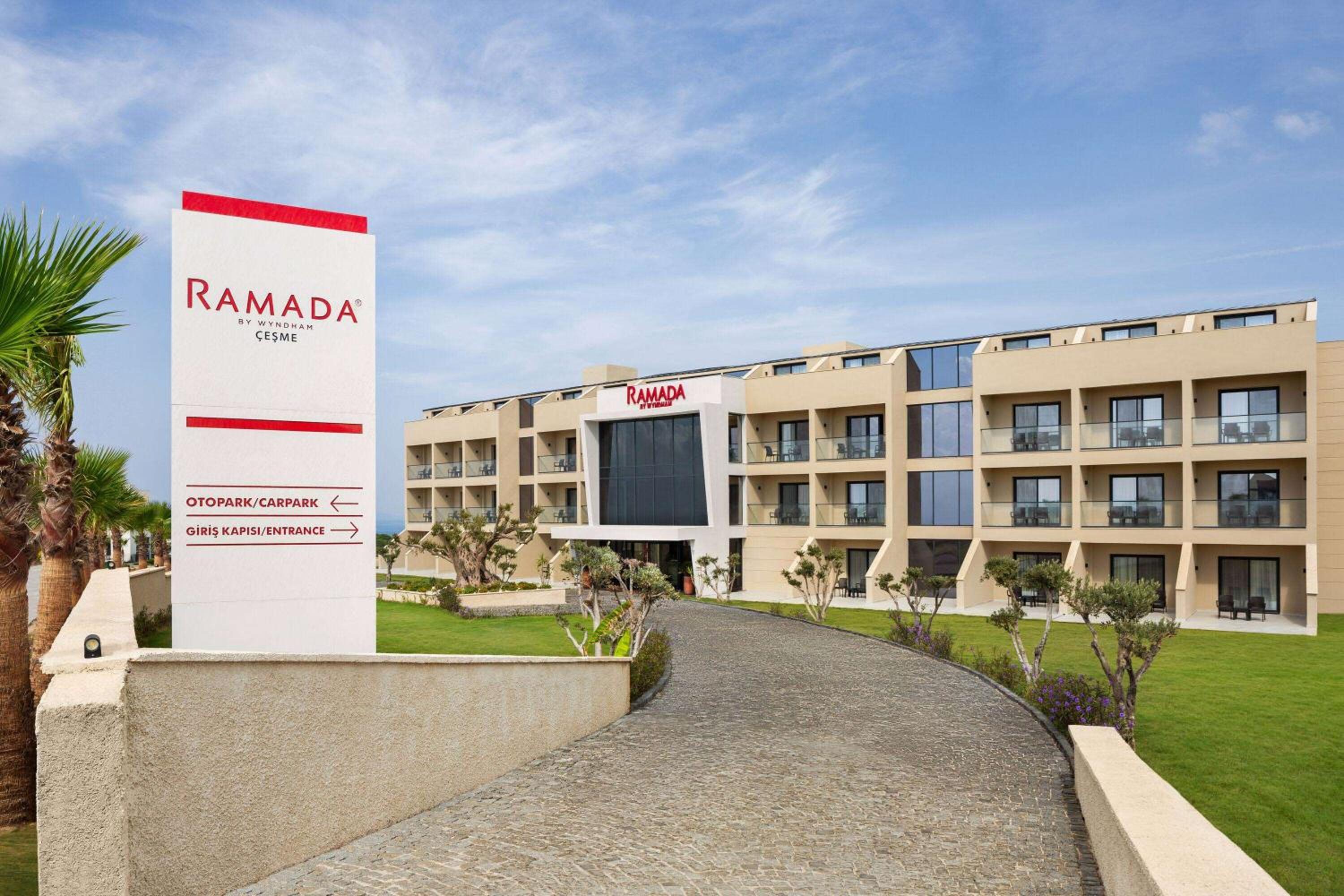 Ramada by Wyndham Cesme - Image 9