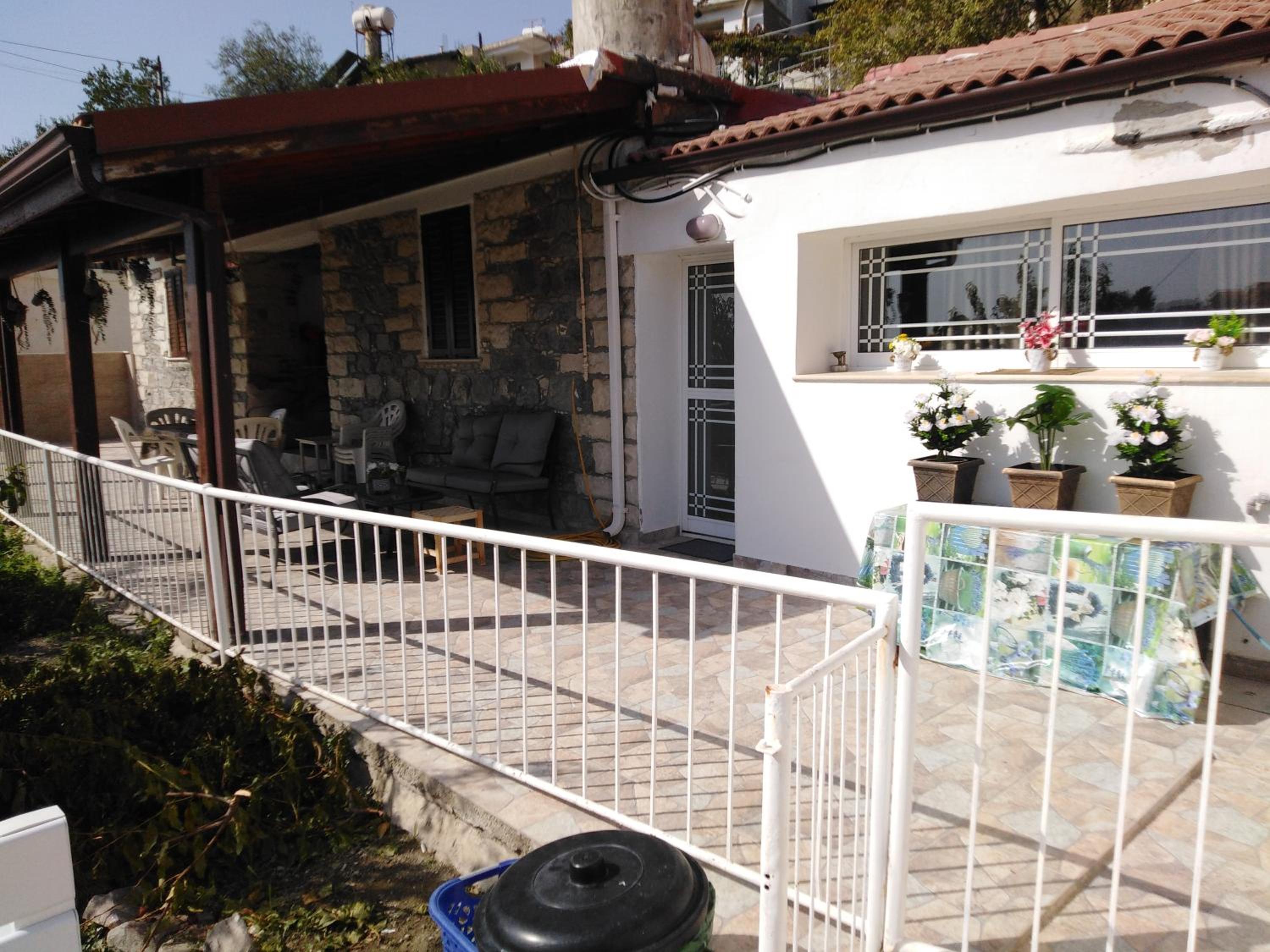 Traditional house in pelendri