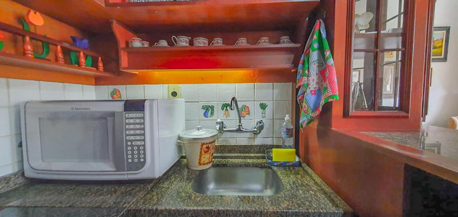 Duplex Floresta Negra - Sua Base perfeita em Gramado! Ótima LOCALIZAÇÃO LAGONegro 500m - 02 Quartos e 02 Banheiros para FAMILIA em CONDOMINIO FECHAD0, cozi