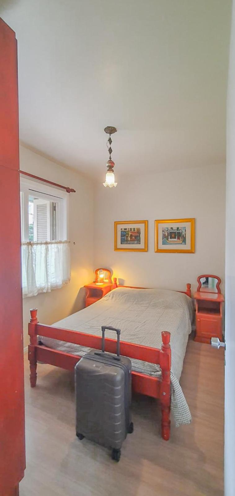 Duplex Floresta Negra - Sua Base perfeita em Gramado! Ótima LOCALIZAÇÃO LAGONegro 500m - 02 Quartos e 02 Banheiros para FAMILIA em CONDOMINIO FECHAD0, cozi
