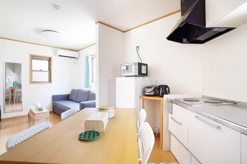 1 stop to Namba!4 Bedrooms Parking available sumi