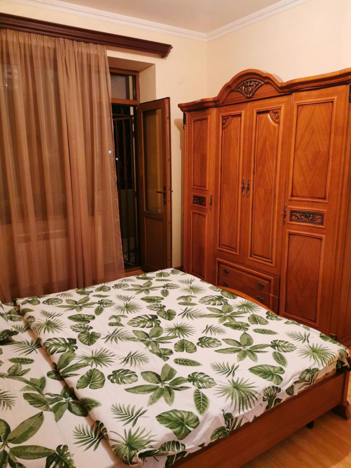 2 BDR APARTMENT in Yerevan,CENTRE