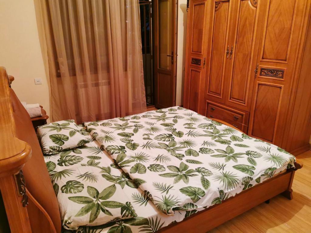 2 BDR APARTMENT in Yerevan,CENTRE