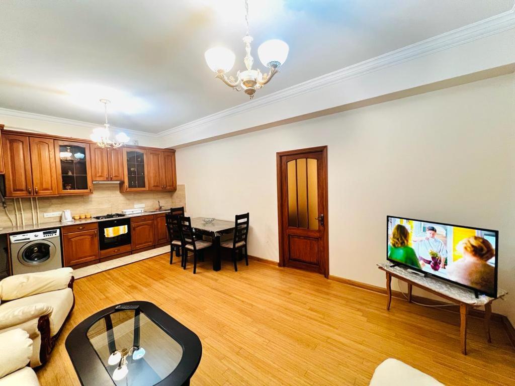 2 BDR APARTMENT in Yerevan,CENTRE