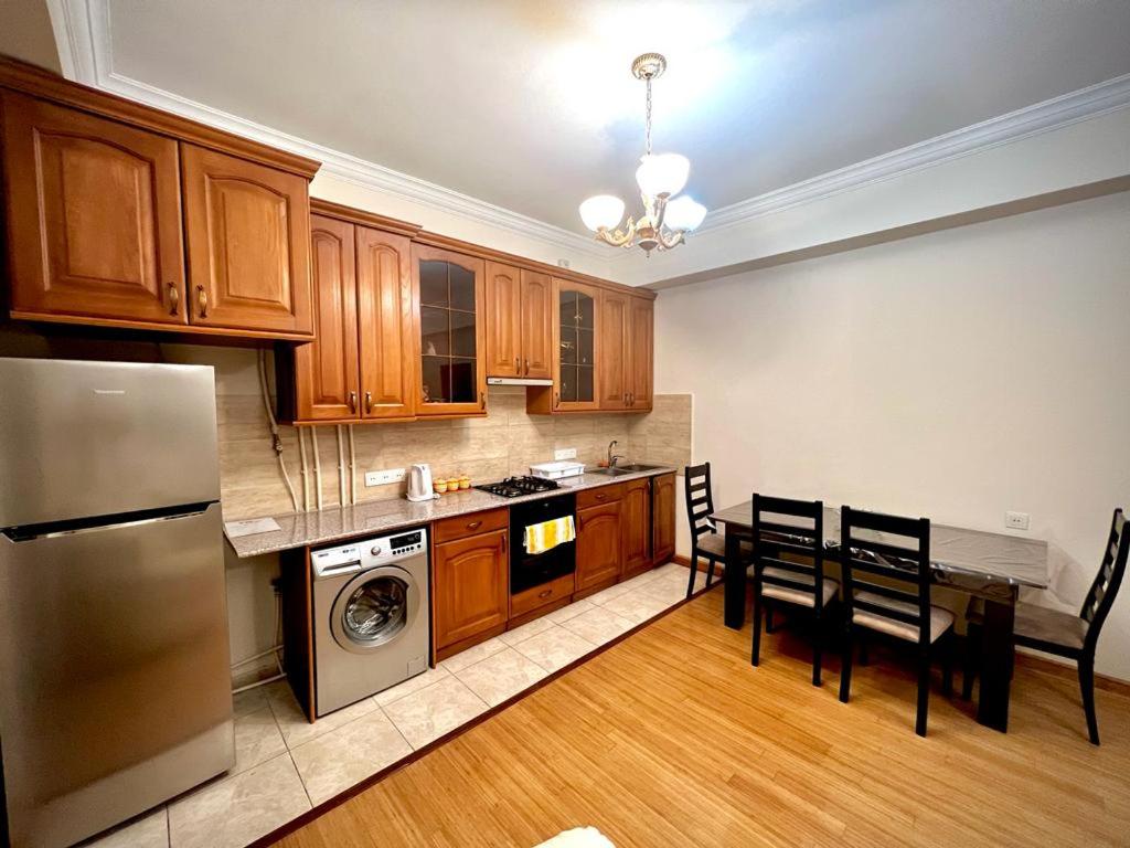 2 BDR APARTMENT in Yerevan,CENTRE