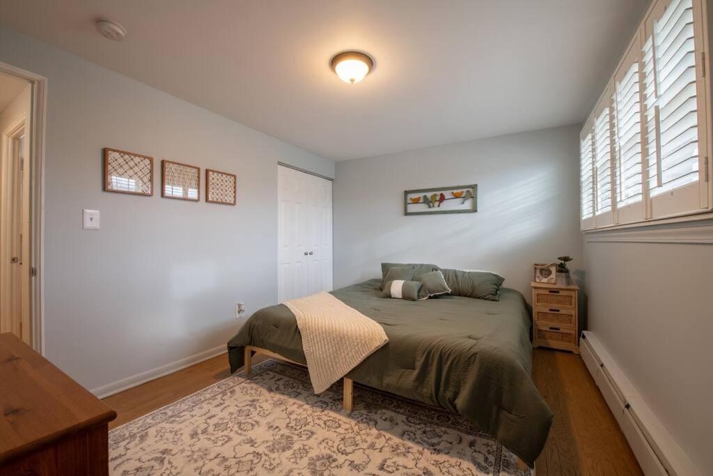 Cozy Condo in the Heart of Royal Oak