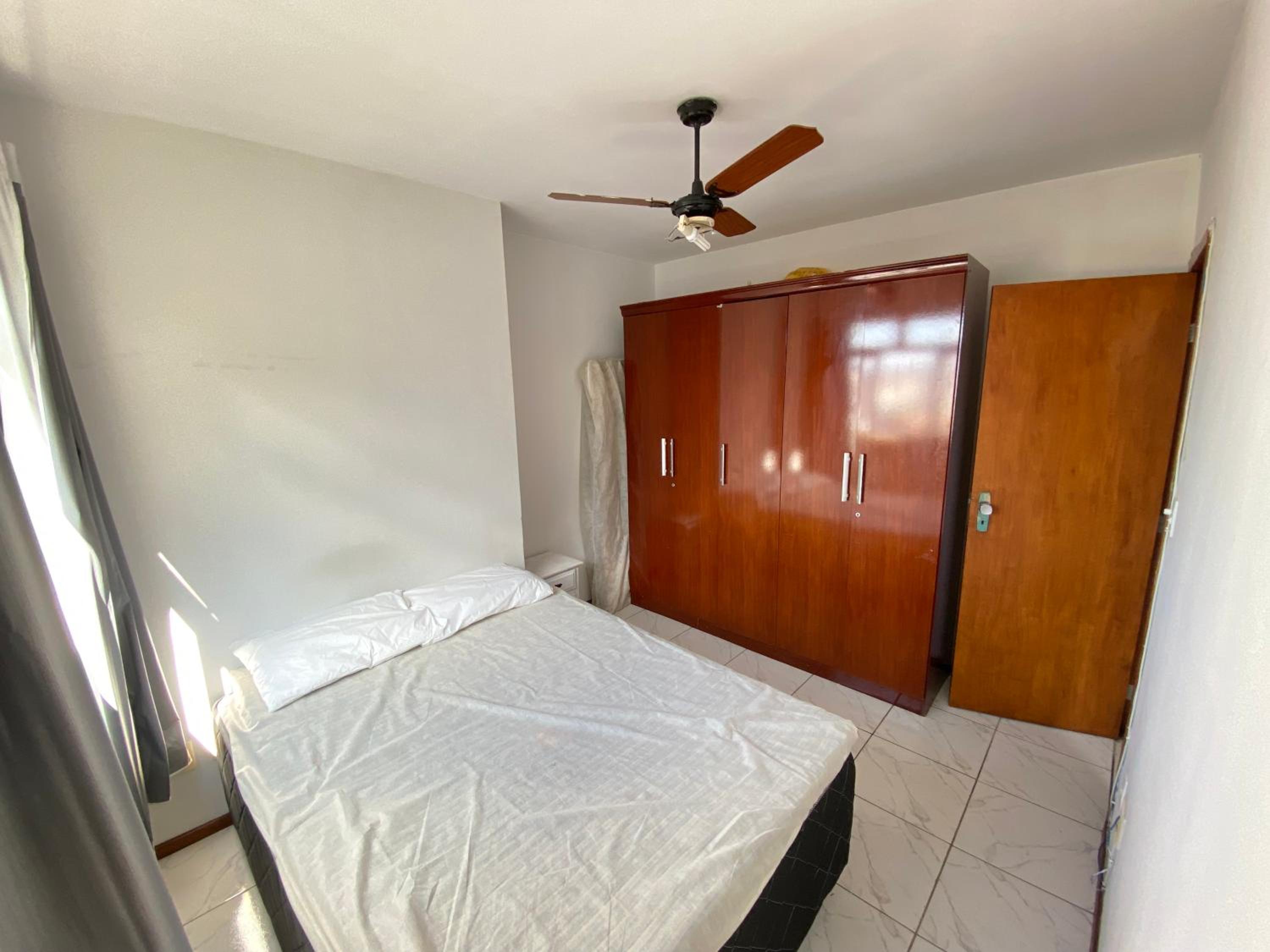 Apartamento bem localizado com varanda