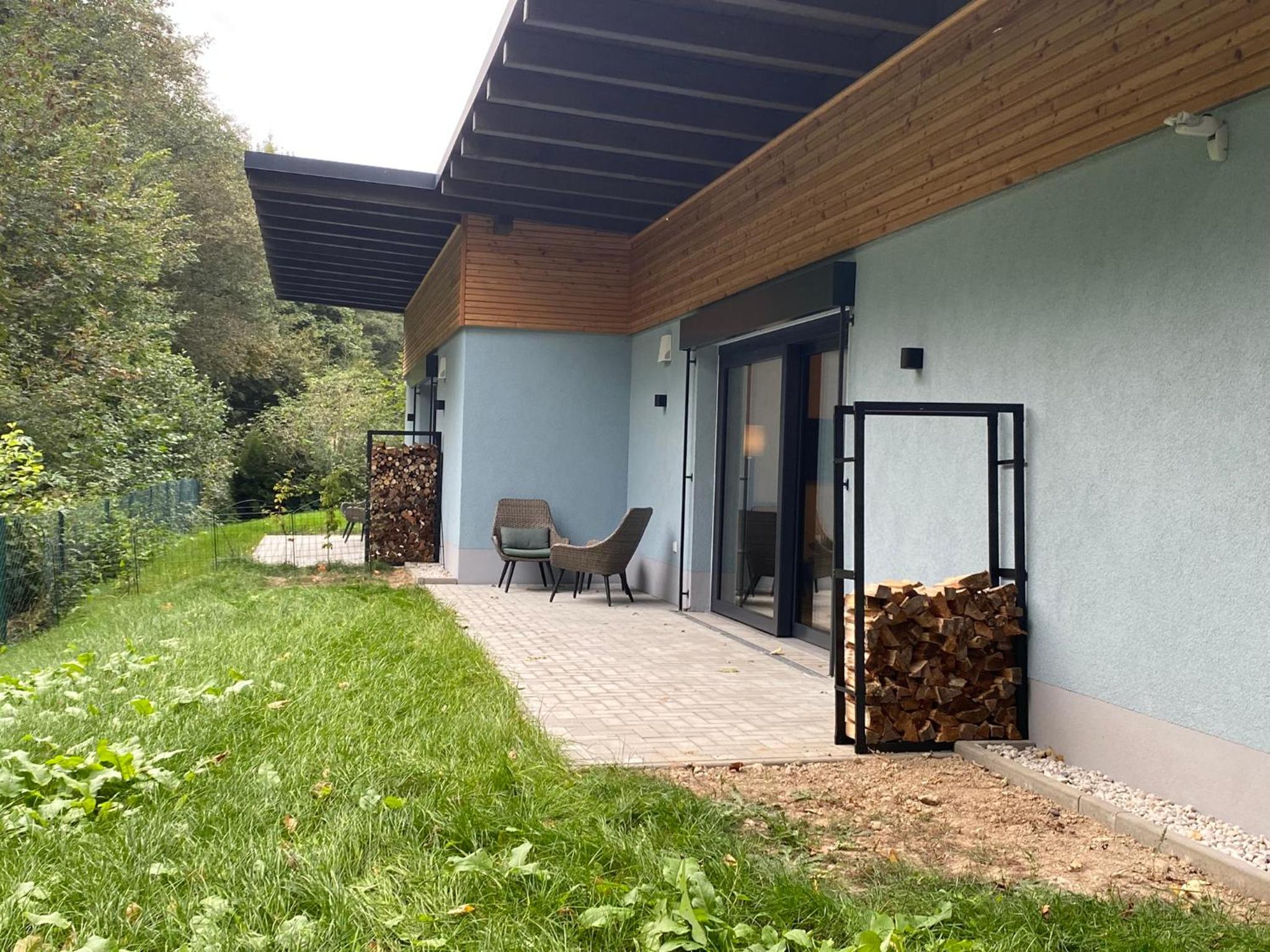Luxuriöses rollstuhlgerechtes Ferienapartment A1 mit umzäunten Garten, 65qm
