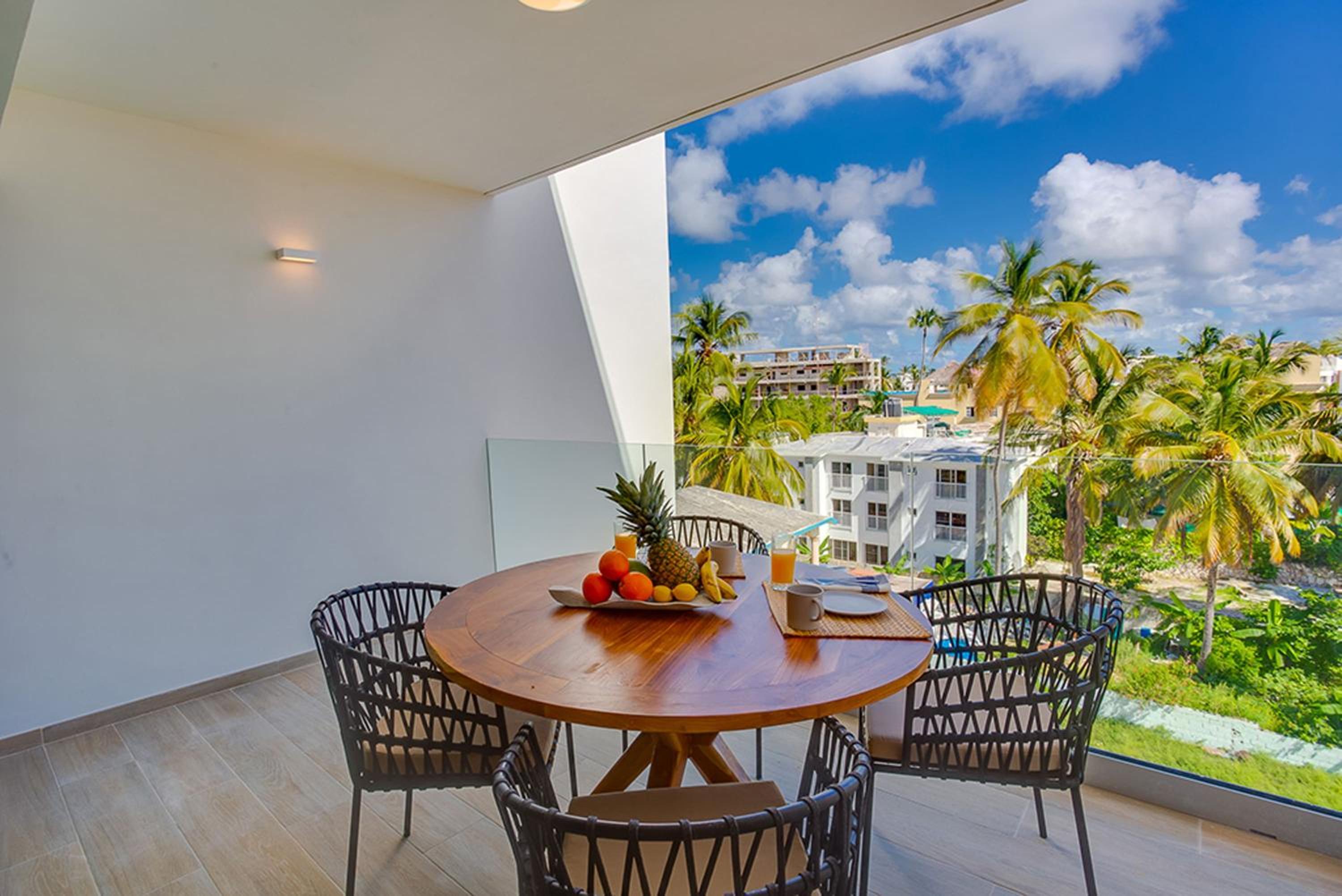 Stylish and spacious penthouse with Bbq and picuzi view 5