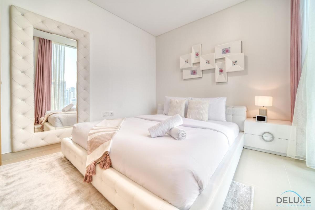 Elegant 2BR at 5242 Tower 2 Dubai Marina by Deluxe Holiday Homes
