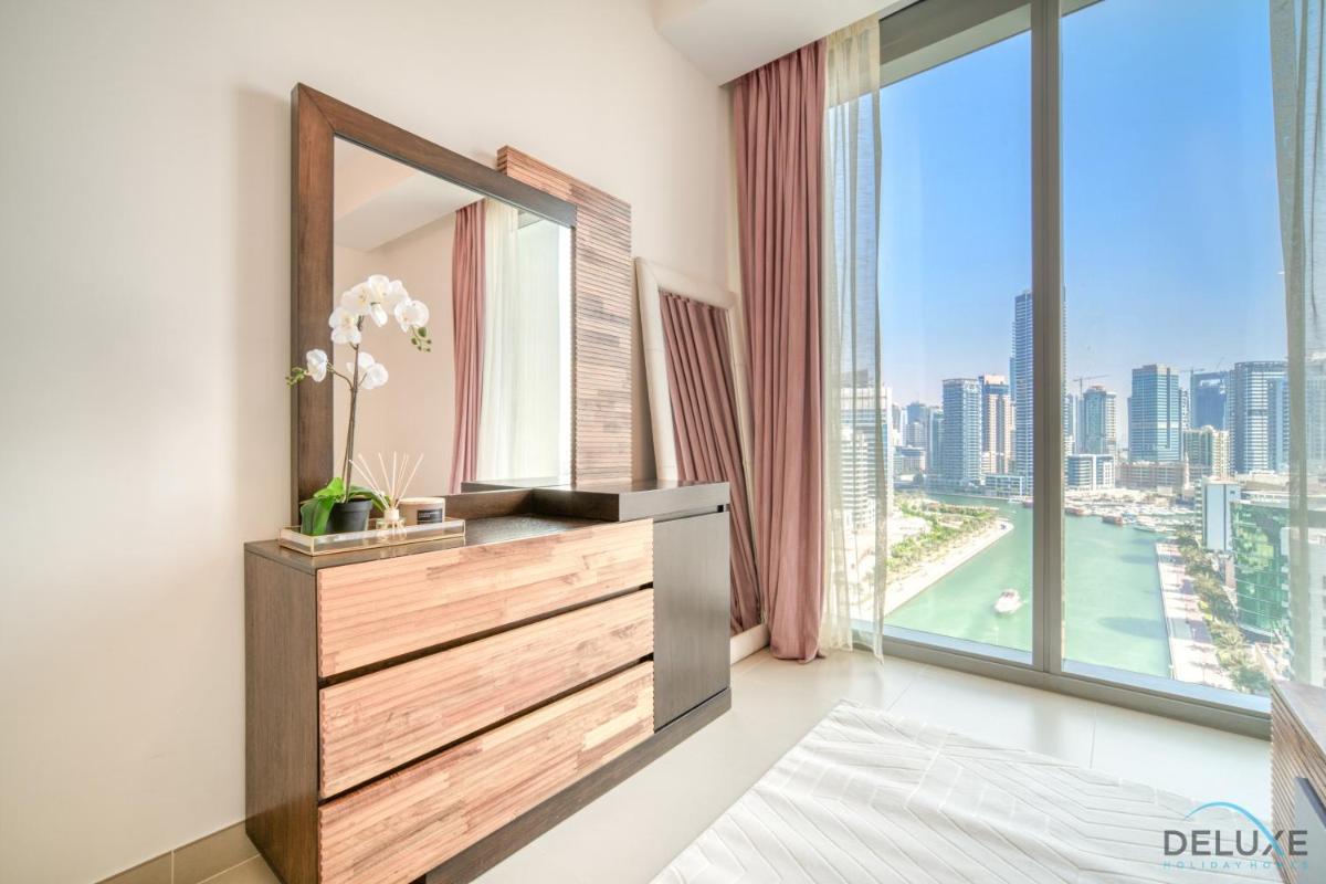 Elegant 2BR at 5242 Tower 2 Dubai Marina by Deluxe Holiday Homes
