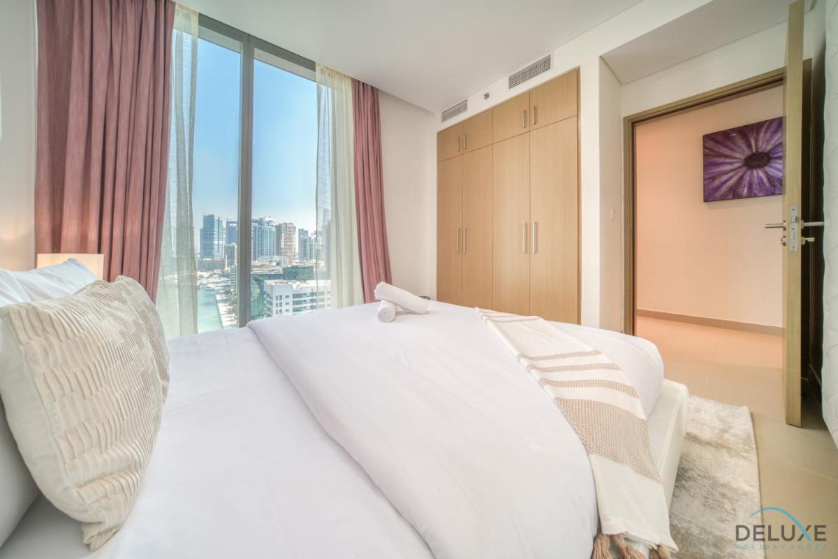 Elegant 2BR at 5242 Tower 2 Dubai Marina by Deluxe Holiday Homes