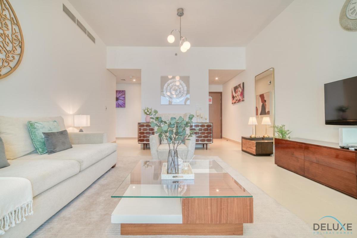 Elegant 2BR at 5242 Tower 2 Dubai Marina by Deluxe Holiday Homes
