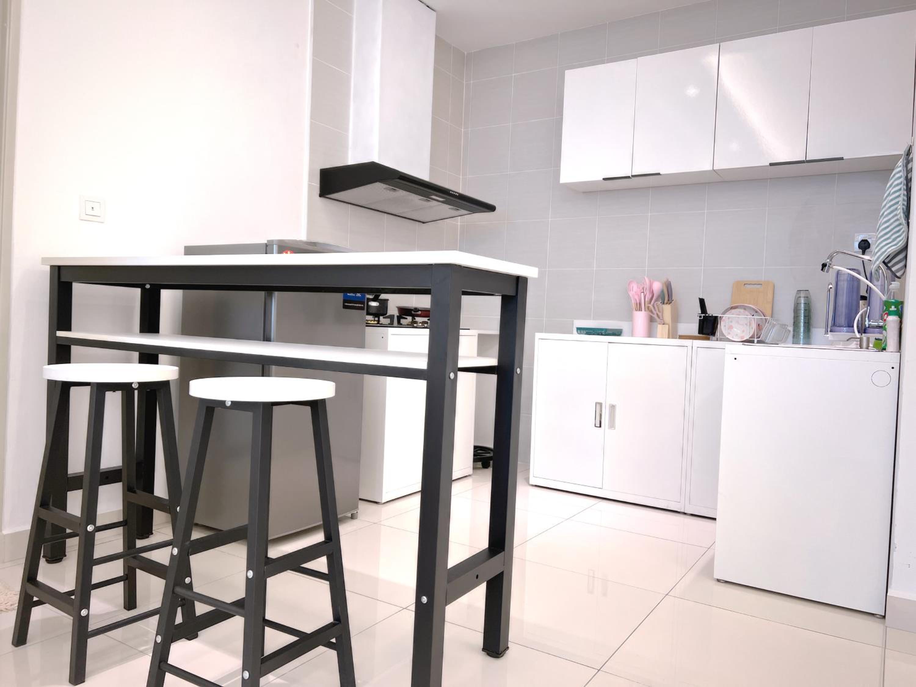 Ipoh Modern Cozy W Balcony -8pax- 3 FREE Parking by AfterTea Home photo 2