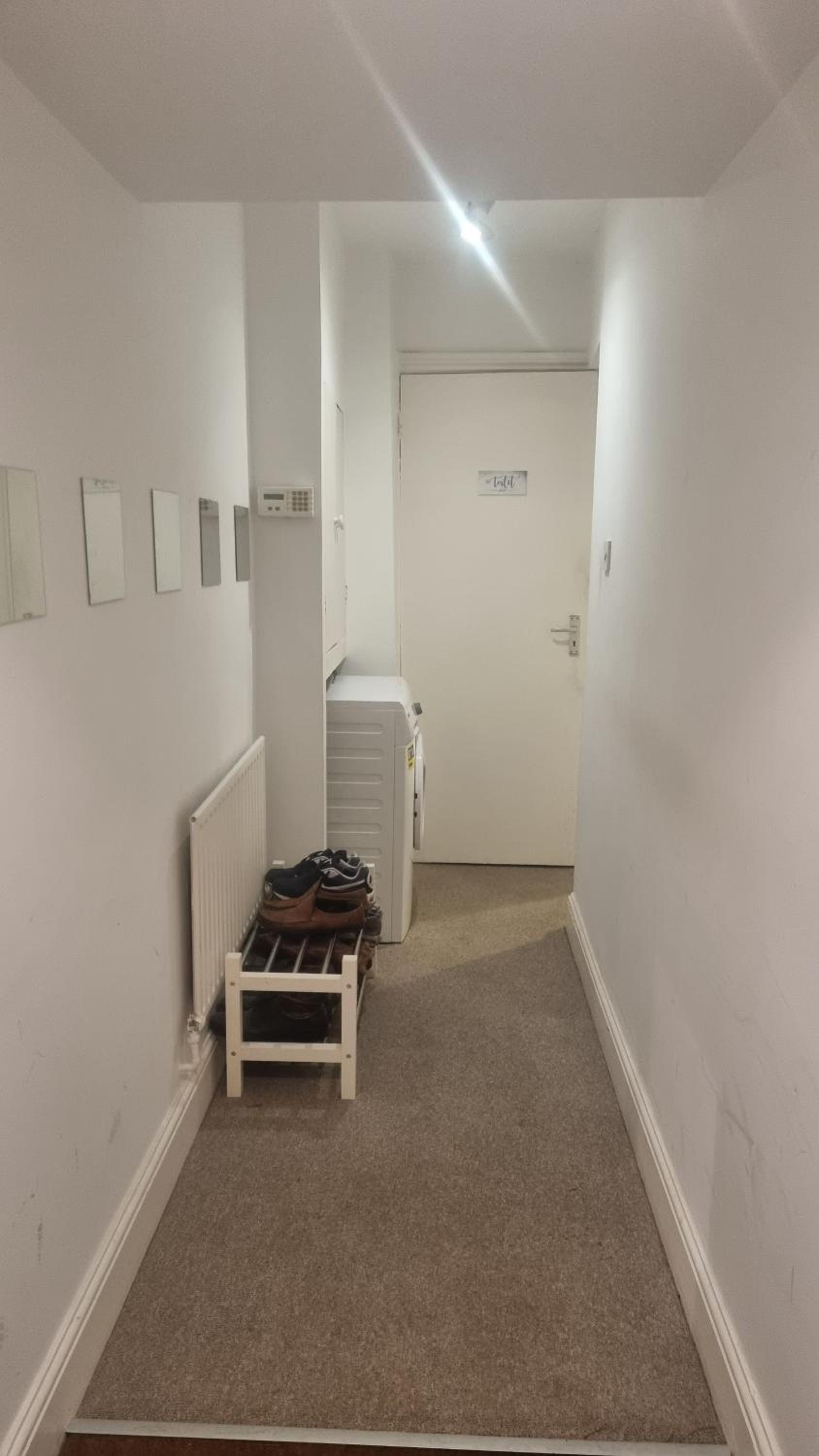 FLAT A - 33 Camden Square - Double Room