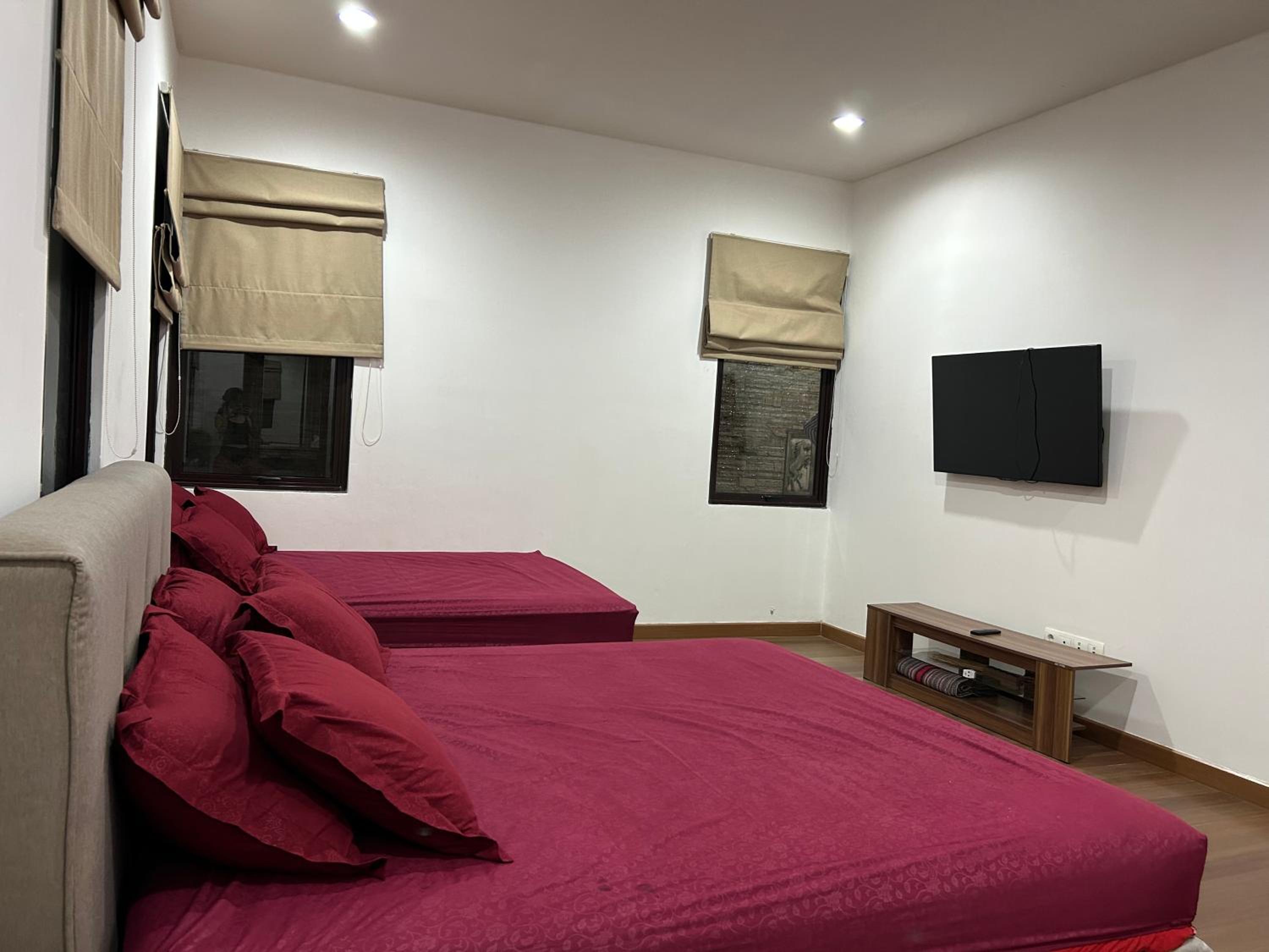 Five Leo’s villa view 4