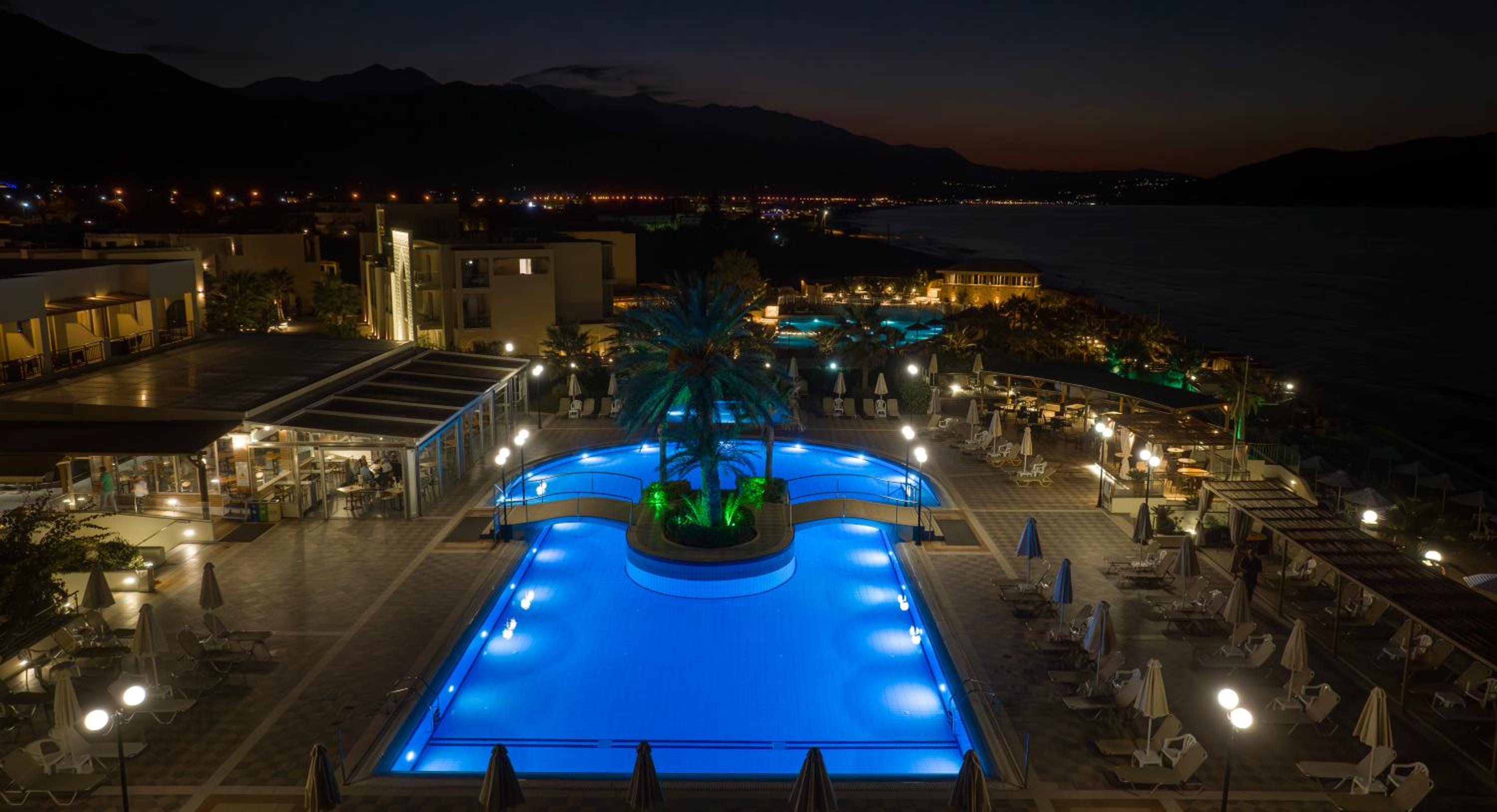 Hydramis Palace Beach Resort